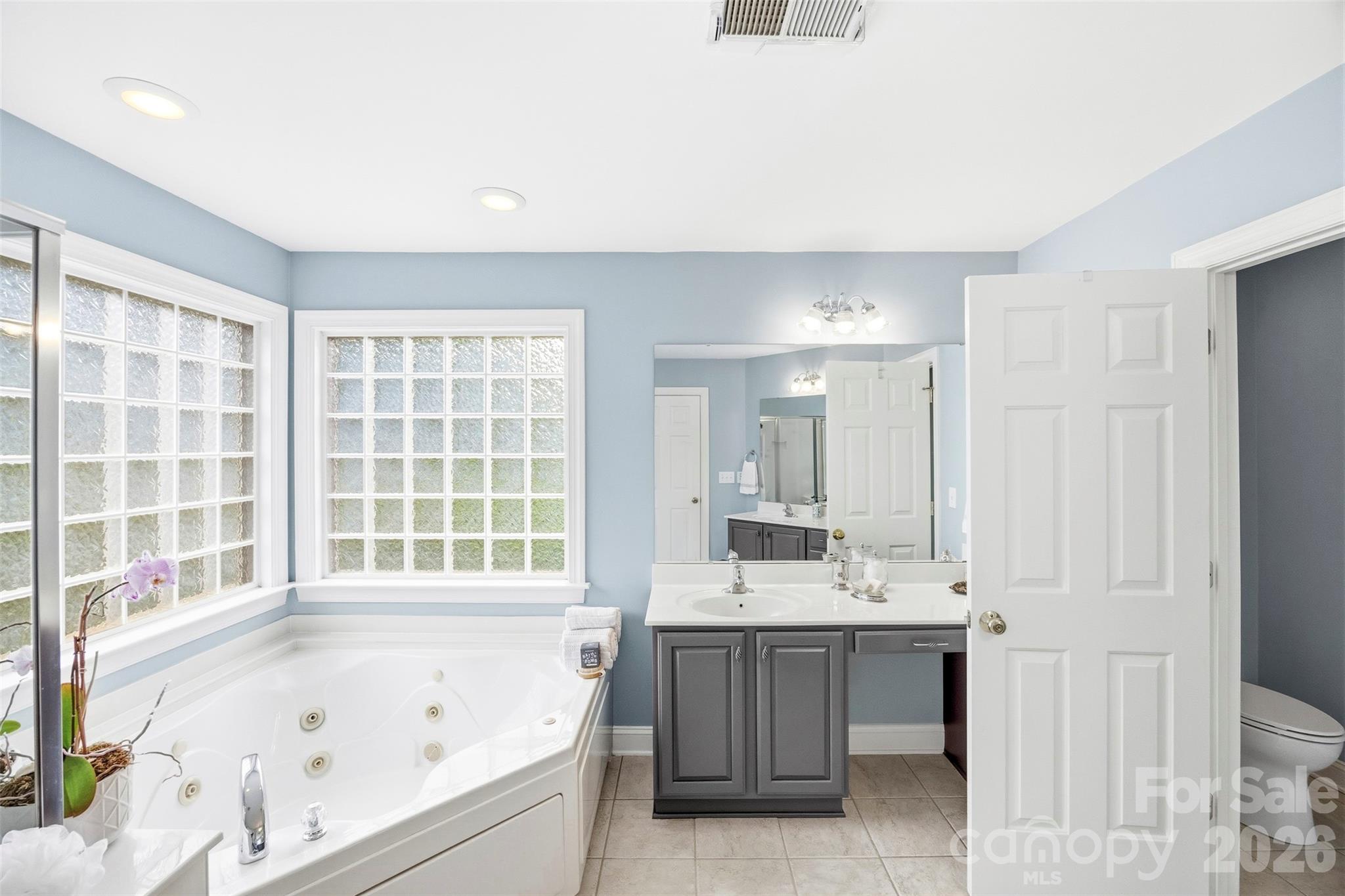 14438 Harvington Drive — Huntersville