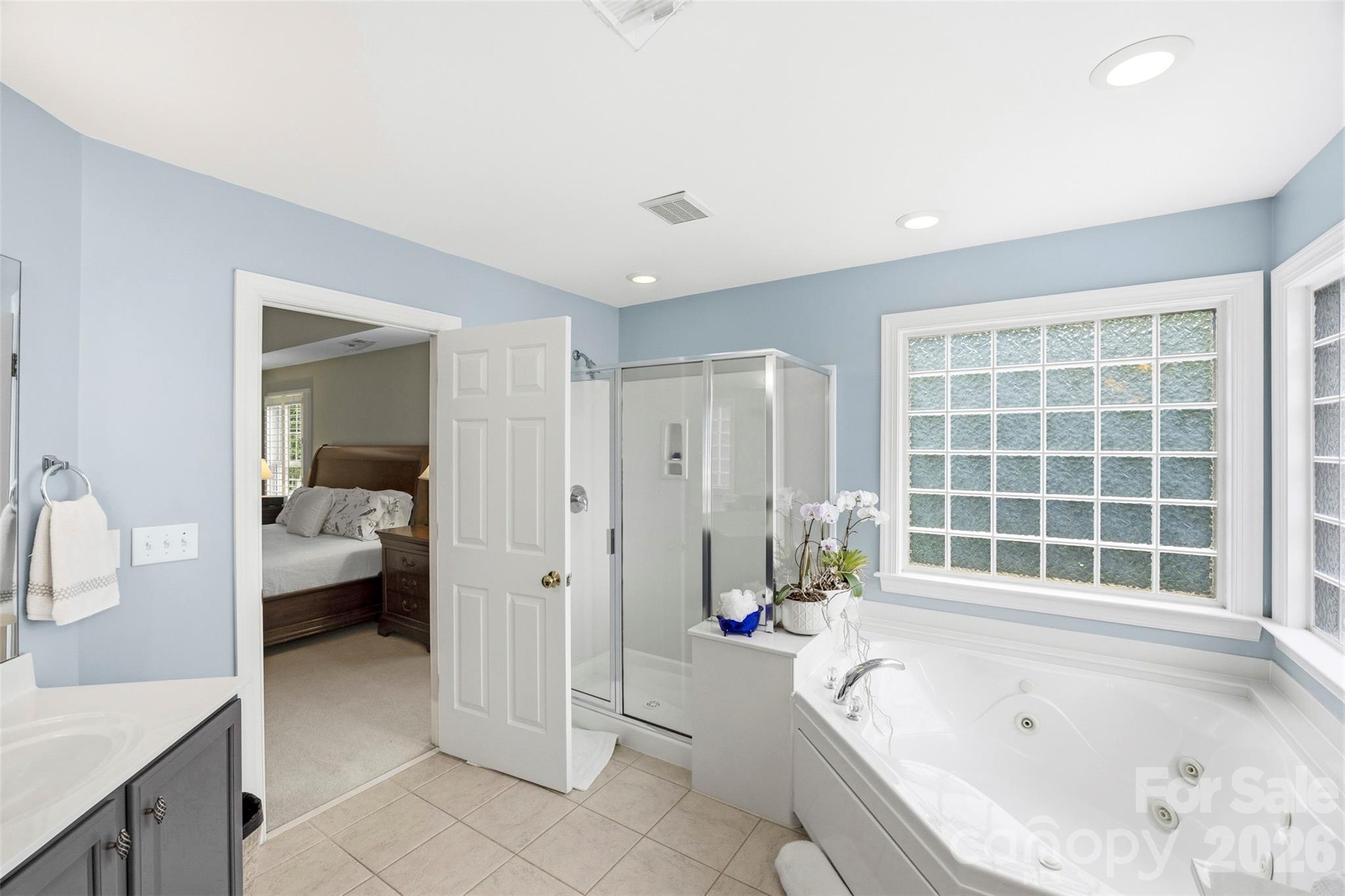 14438 Harvington Drive — Huntersville