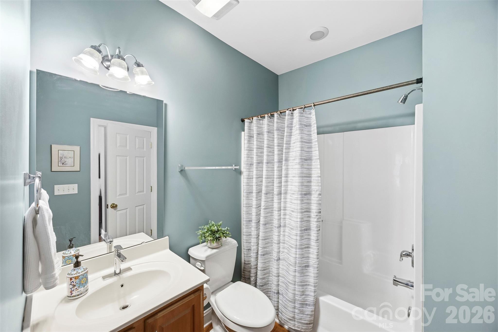 14438 Harvington Drive — Huntersville