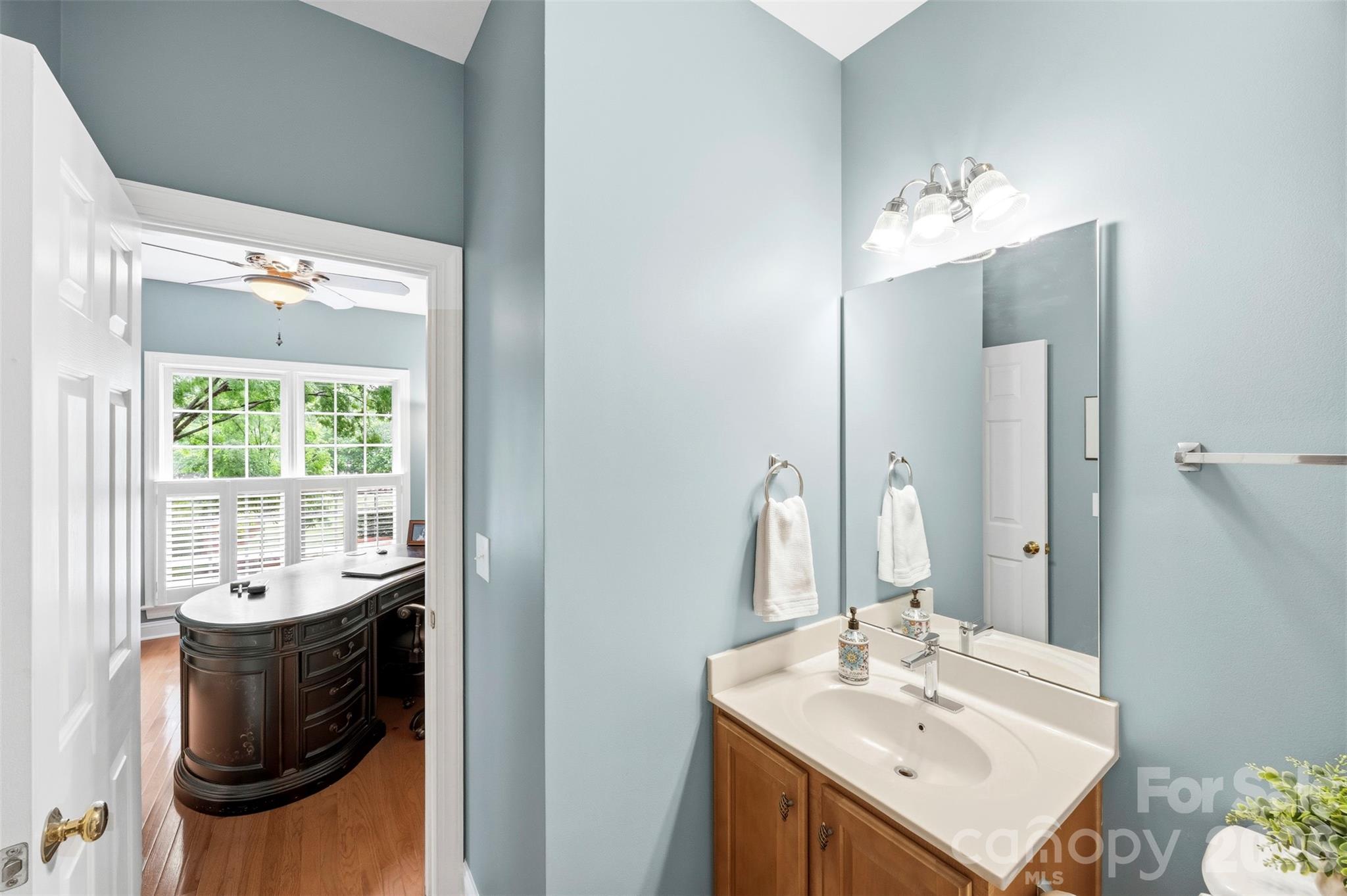 14438 Harvington Drive — Huntersville