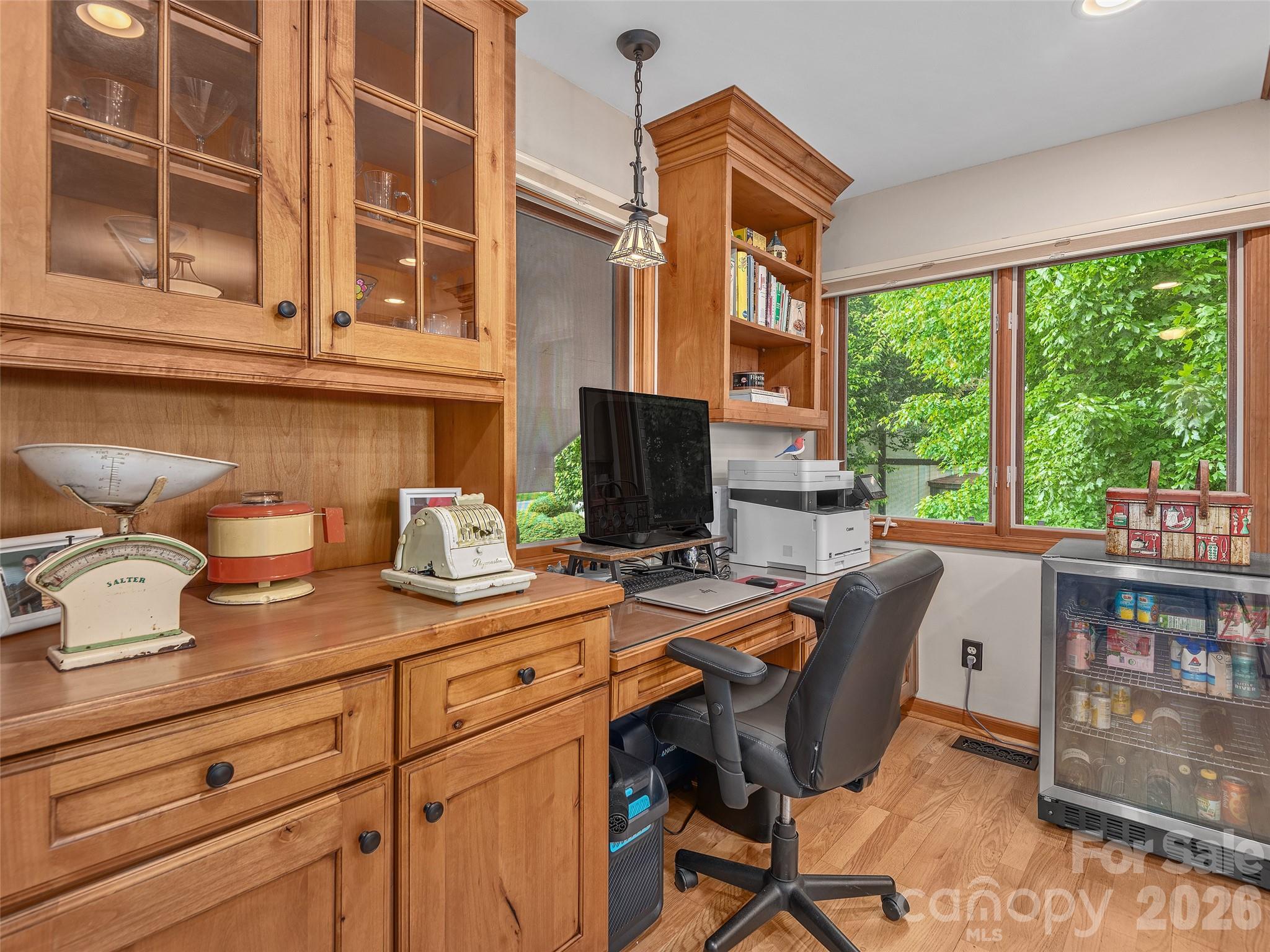 503 Fleetwood Plaza — Laurel Park