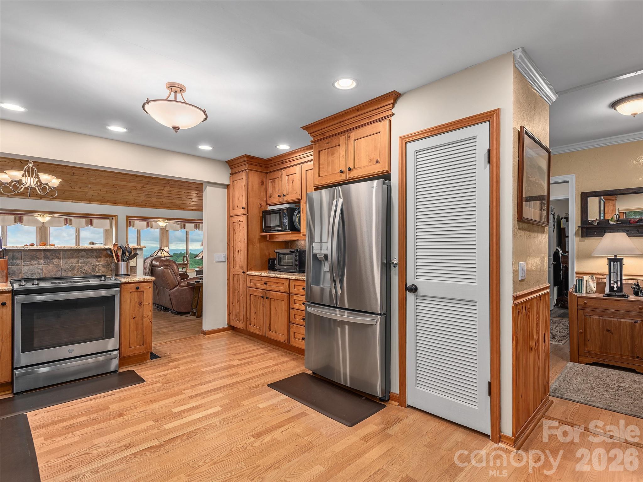 503 Fleetwood Plaza — Laurel Park