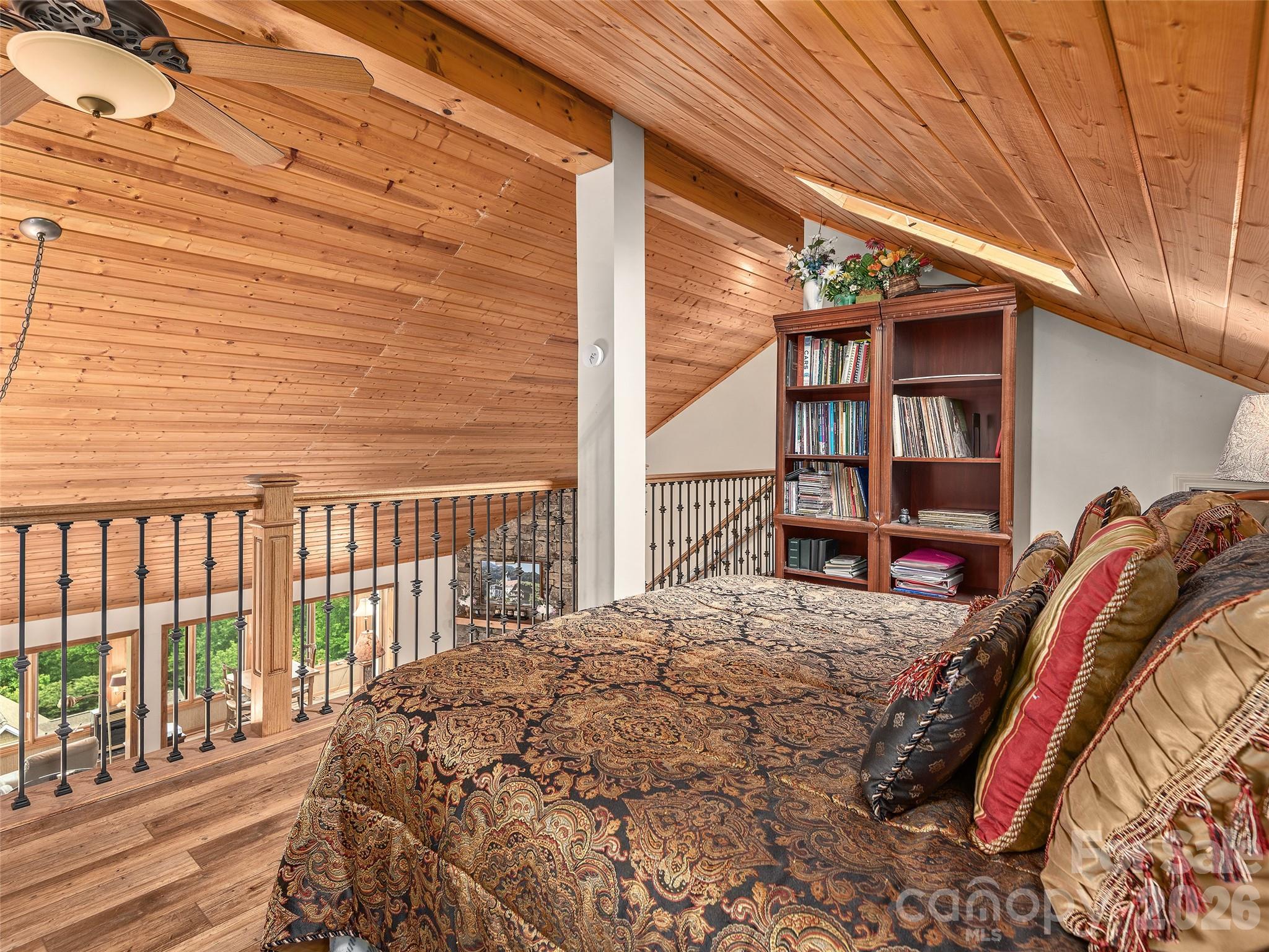 503 Fleetwood Plaza — Laurel Park