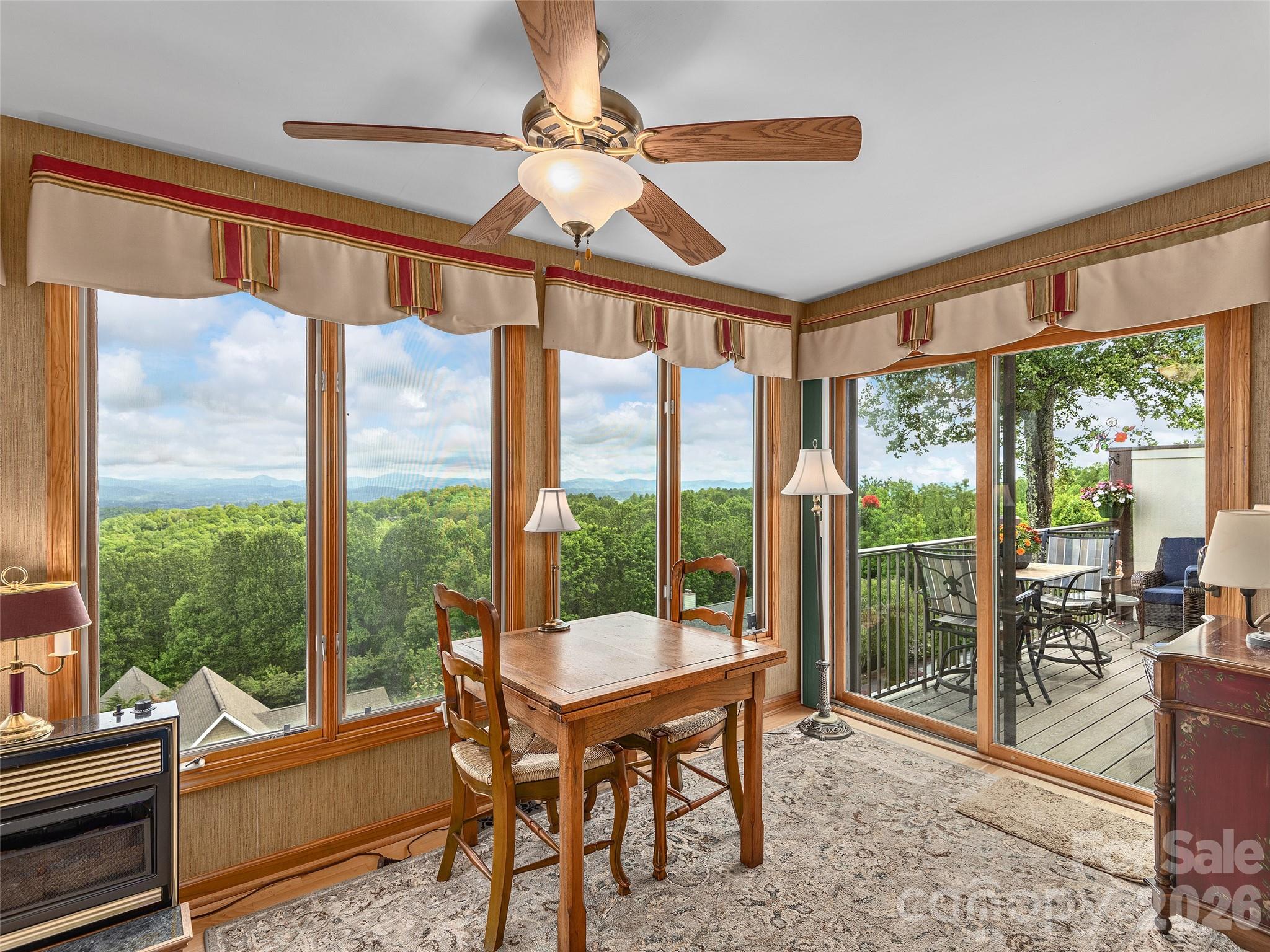 503 Fleetwood Plaza — Laurel Park