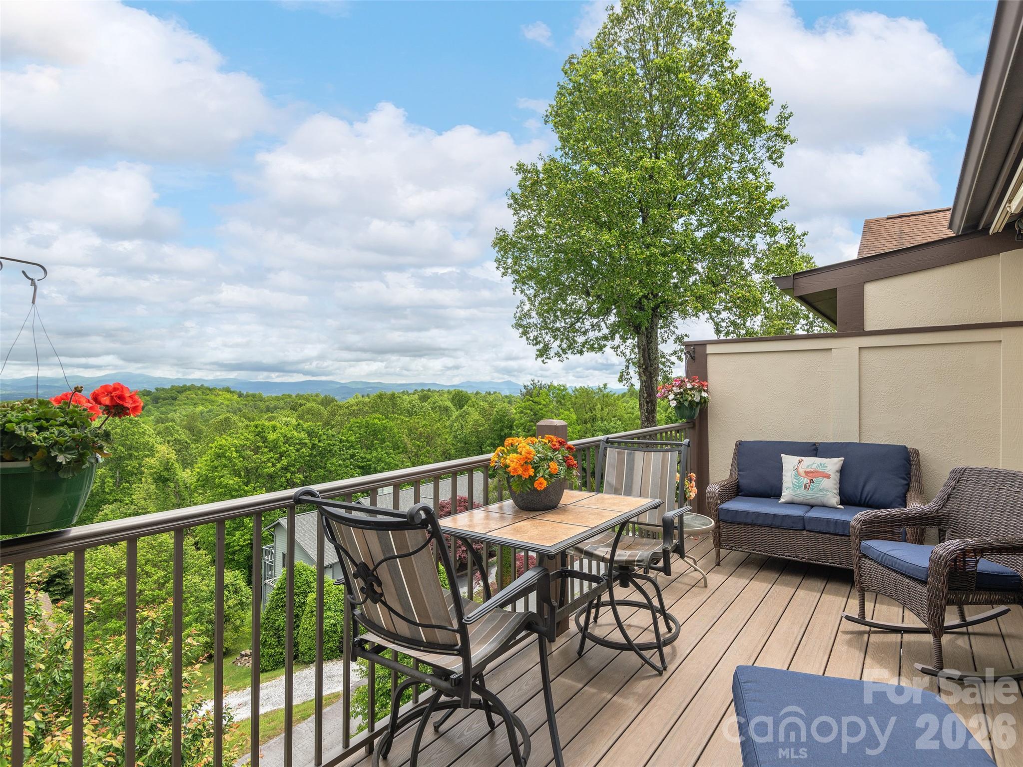 503 Fleetwood Plaza — Laurel Park