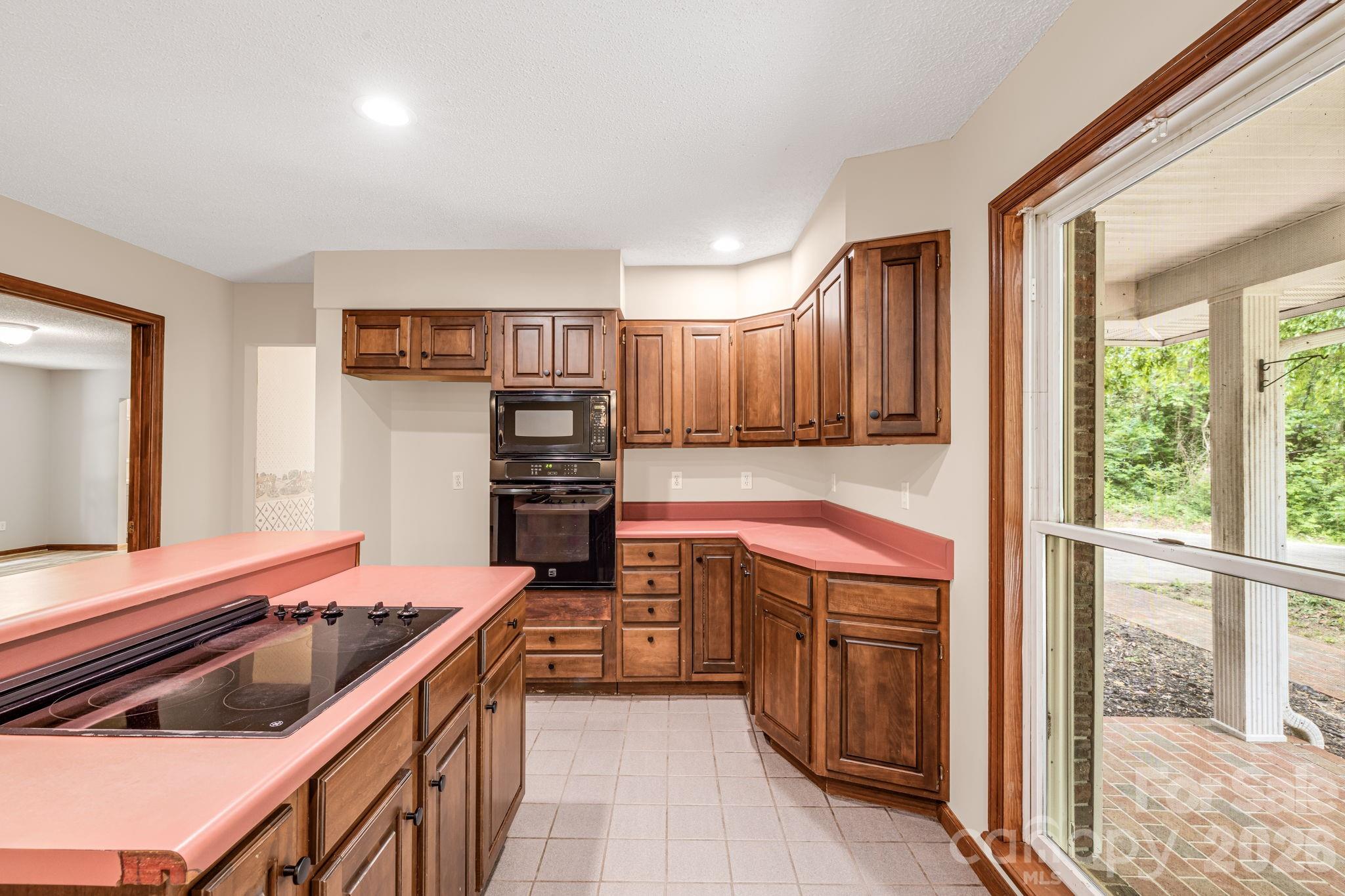 35 Byrd Road — Candler