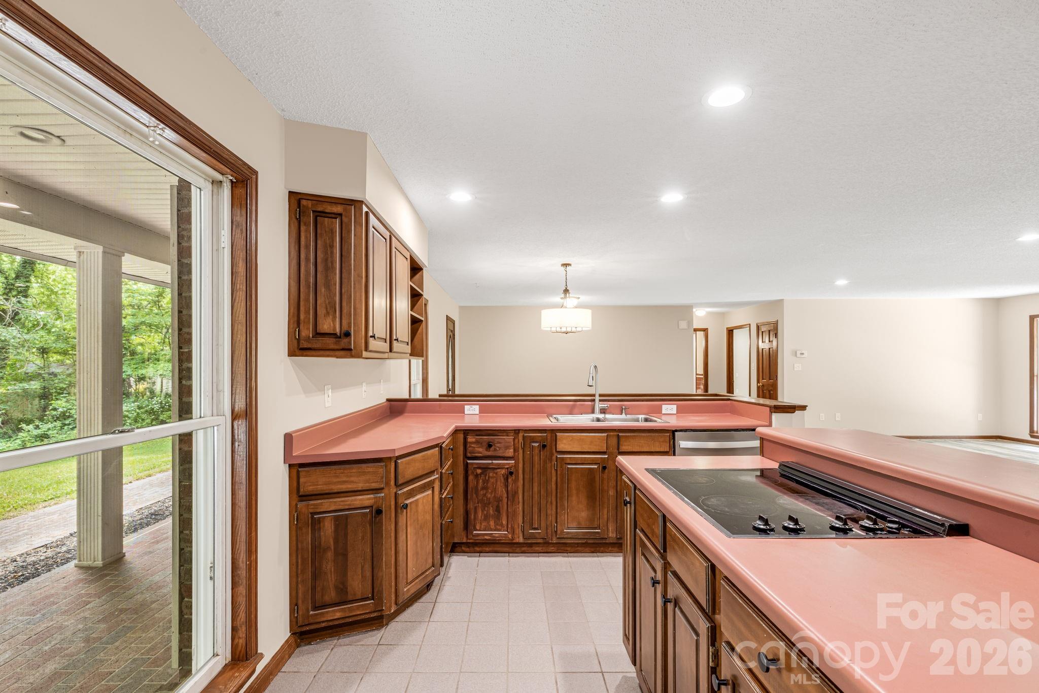 35 Byrd Road — Candler