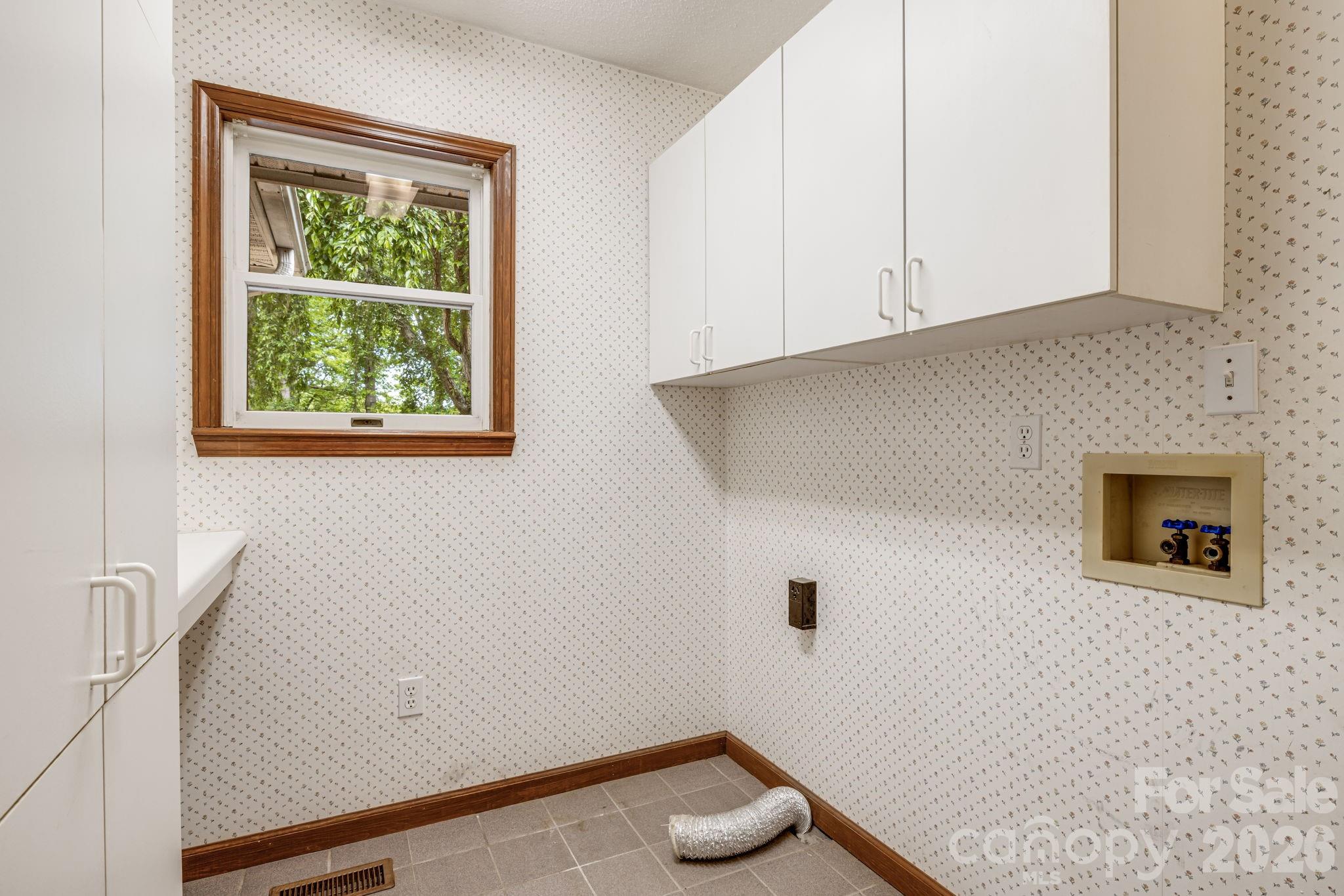 35 Byrd Road — Candler