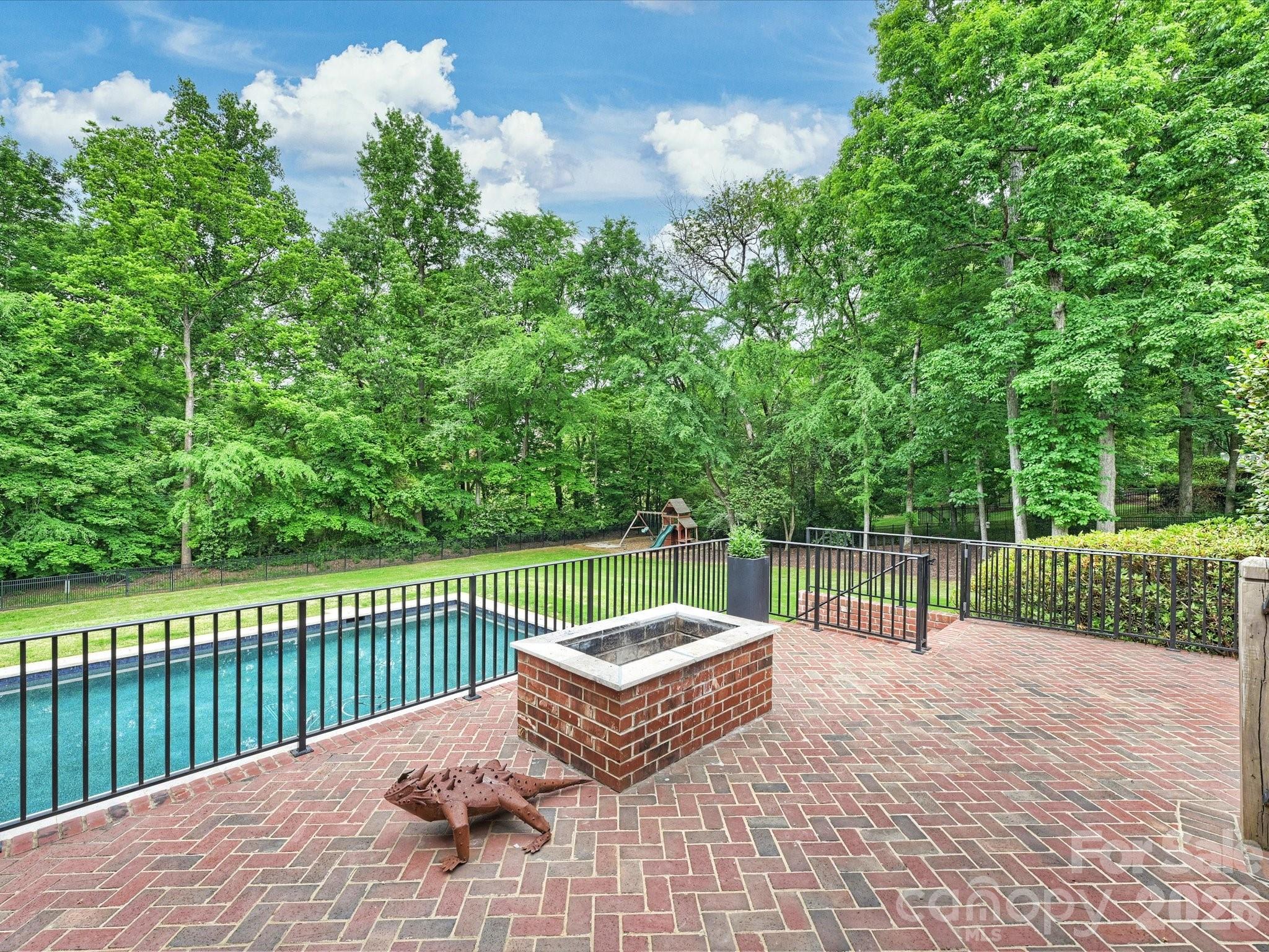 4017 Moorland Drive — Charlotte