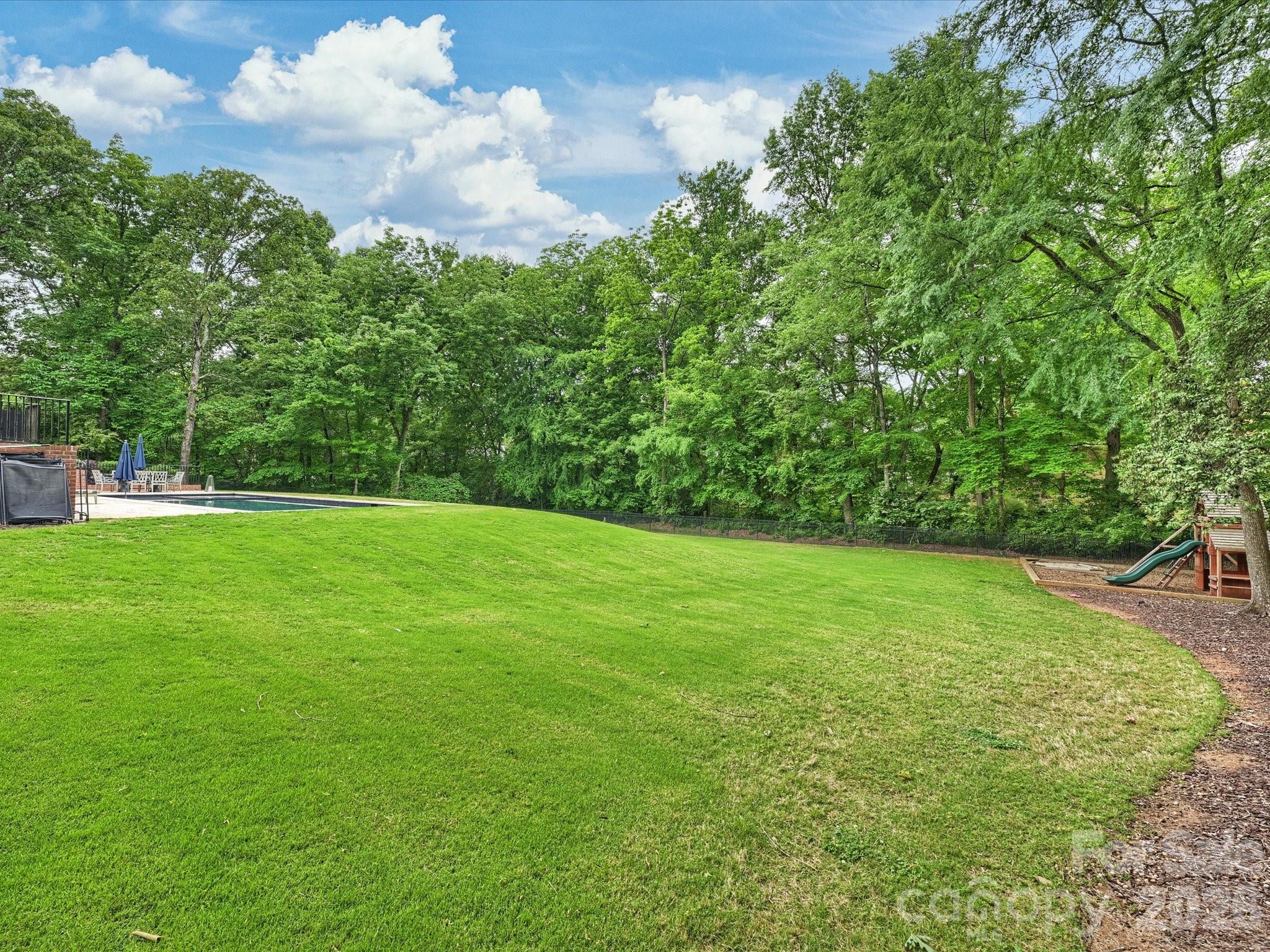 4017 Moorland Drive — Charlotte