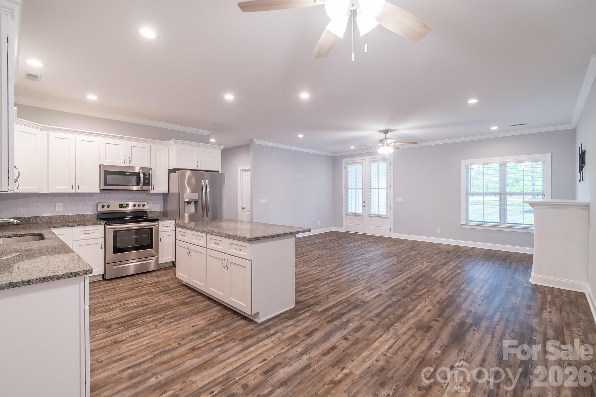 939 Old Stagecoach Road — Camden