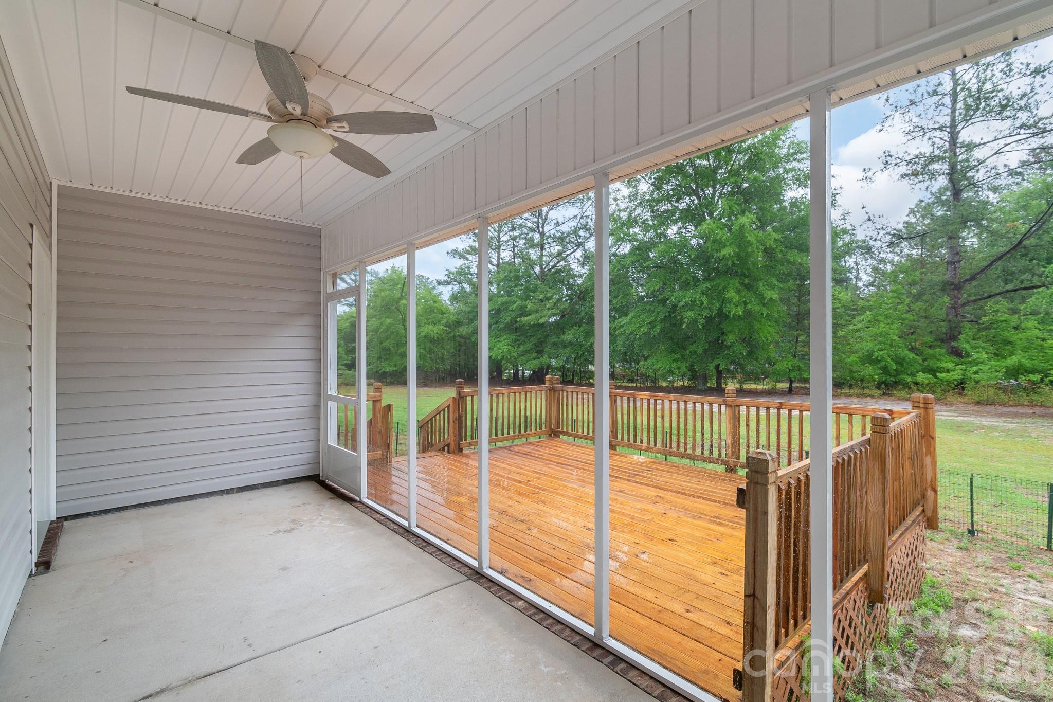 939 Old Stagecoach Road — Camden