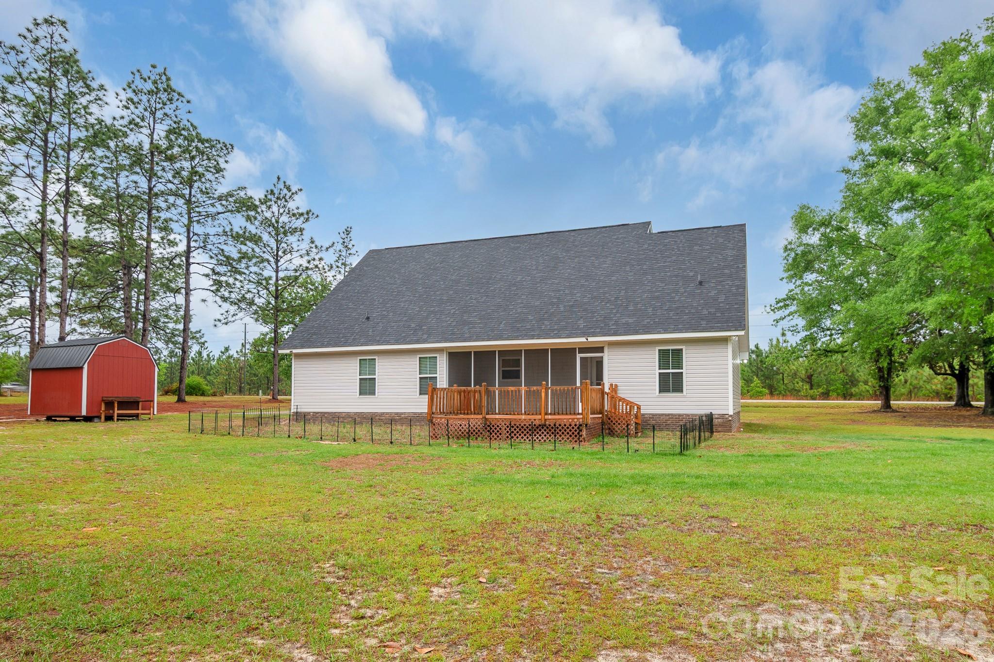 939 Old Stagecoach Road — Camden
