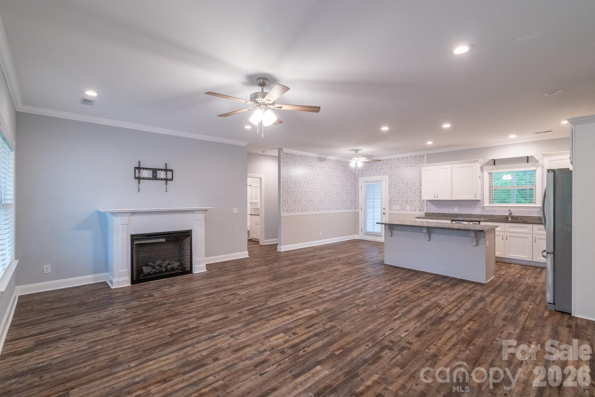 939 Old Stagecoach Road — Camden