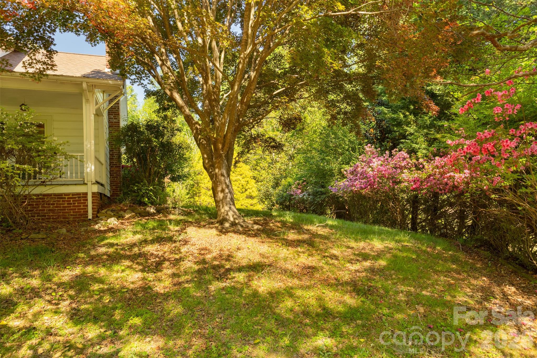 484 Yancey Road — Marion