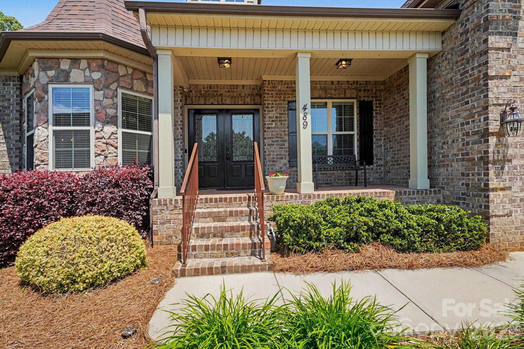 489 Lotus Court #18 — Lewisville