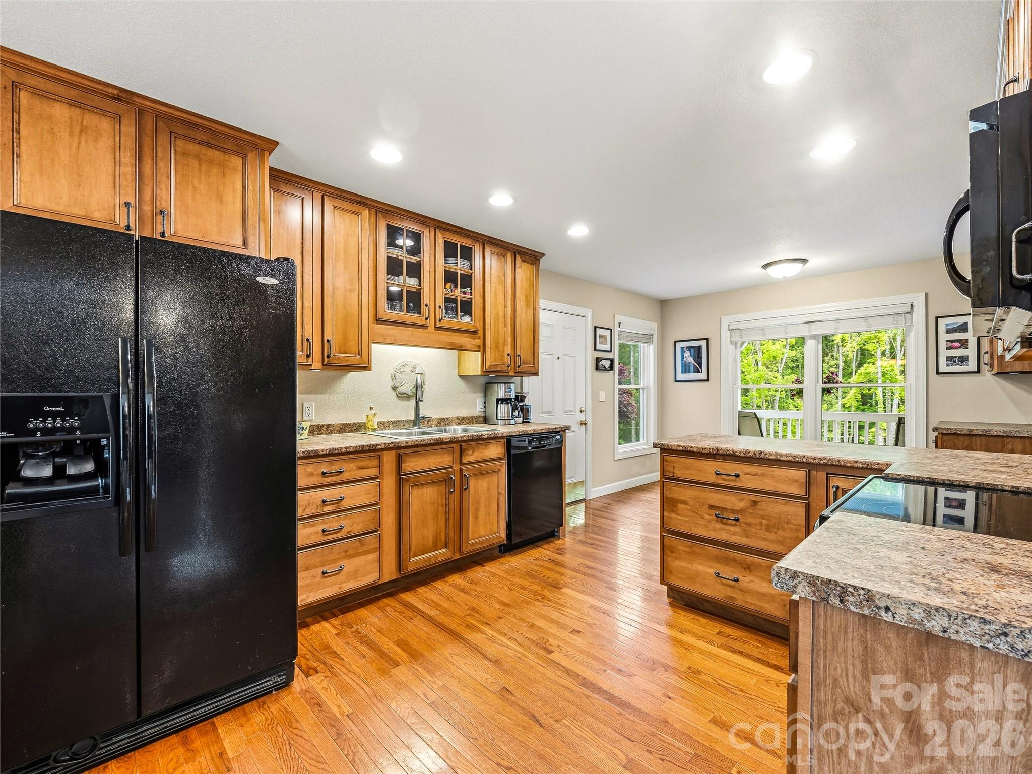530 Windom Cove — Burnsville