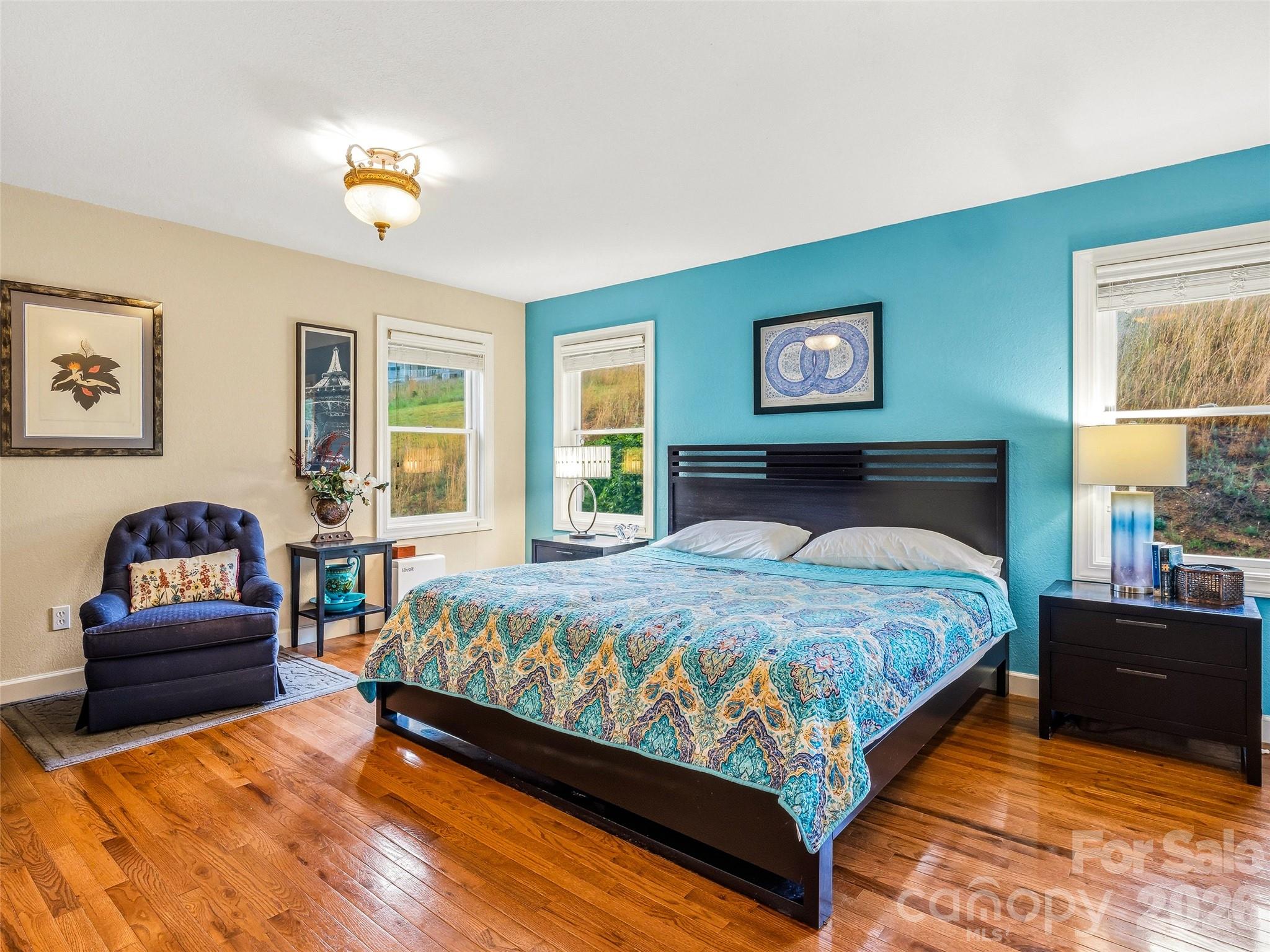 530 Windom Cove — Burnsville