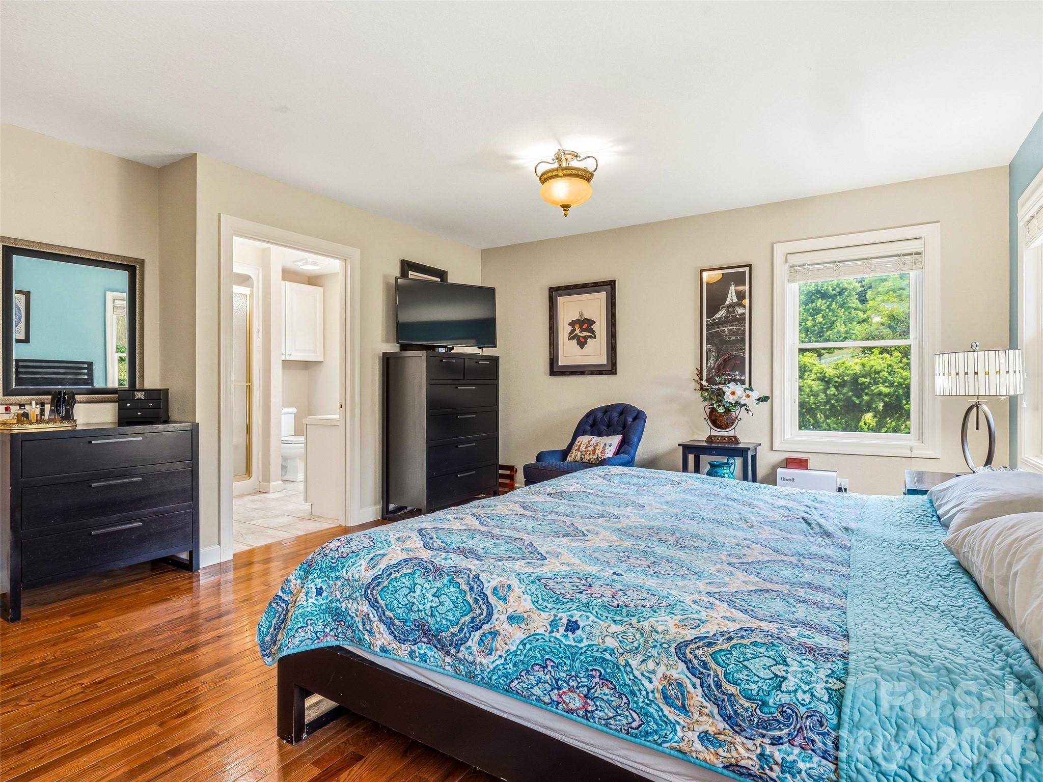 530 Windom Cove — Burnsville