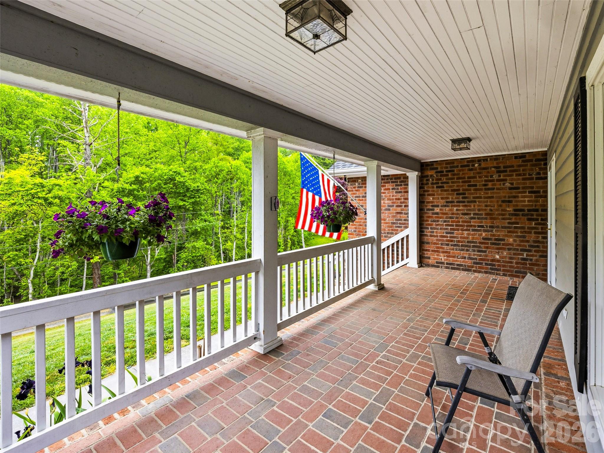 530 Windom Cove — Burnsville