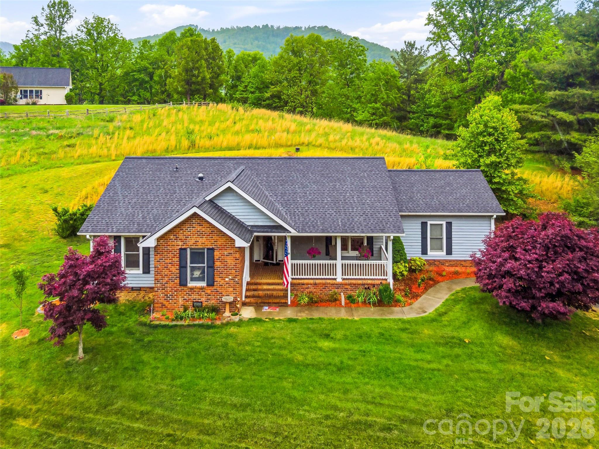 530 Windom Cove — Burnsville