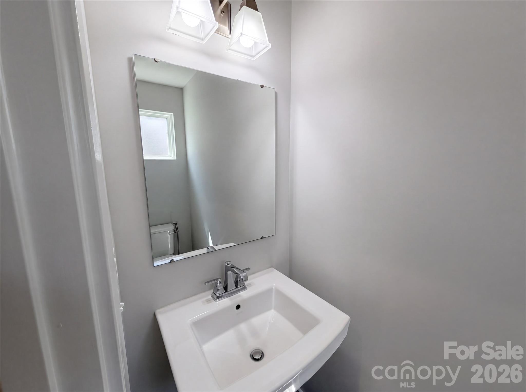 1523 Van Buren Avenue SW — Concord