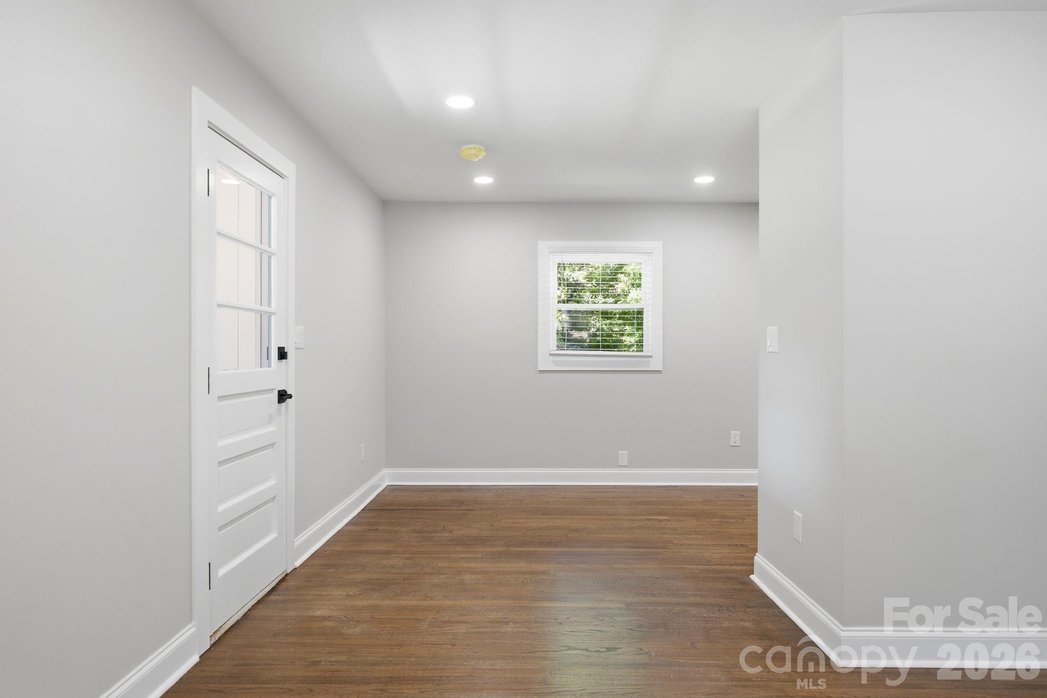 413 E Mclelland Avenue — Mooresville