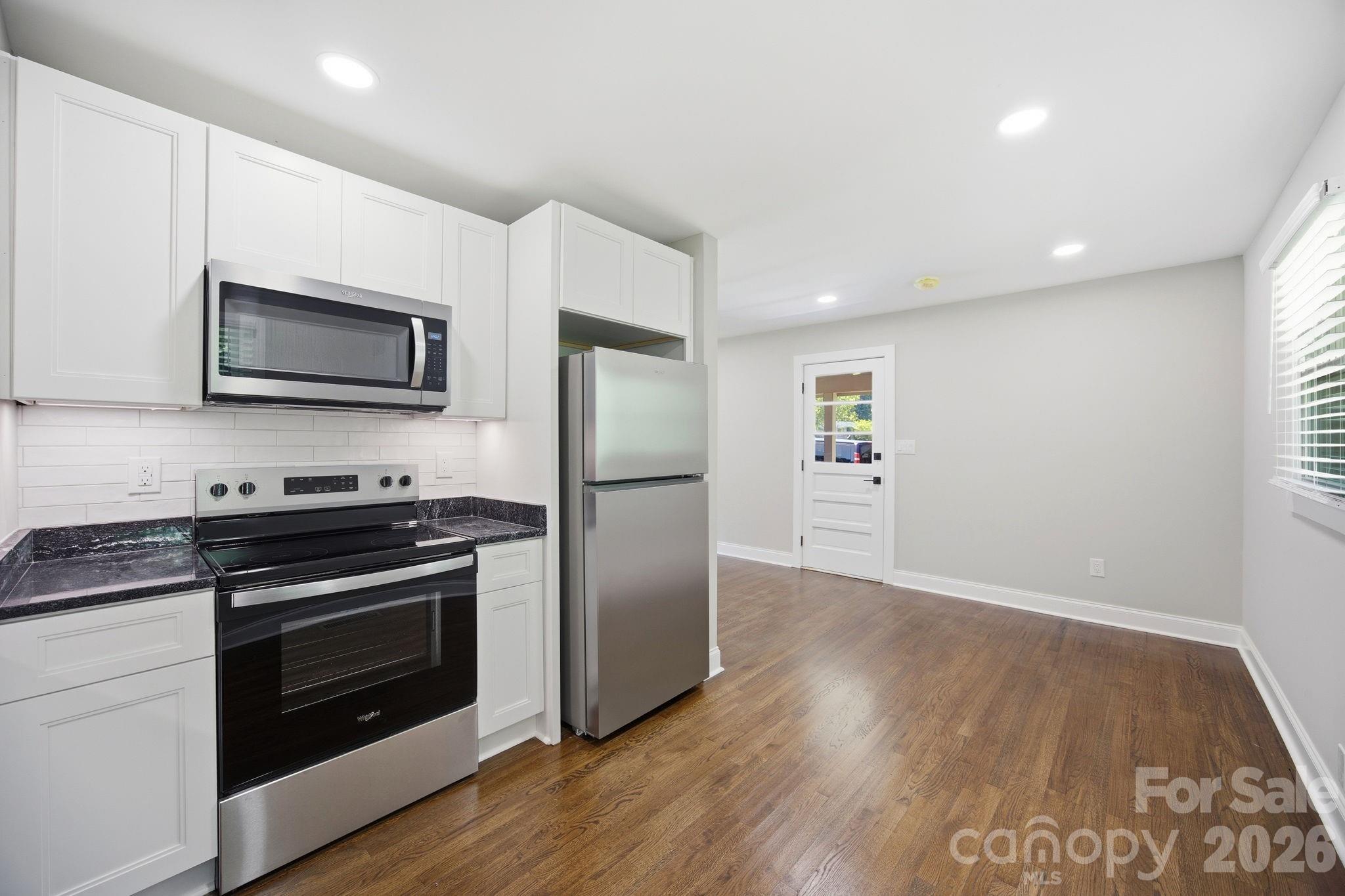 413 E Mclelland Avenue — Mooresville