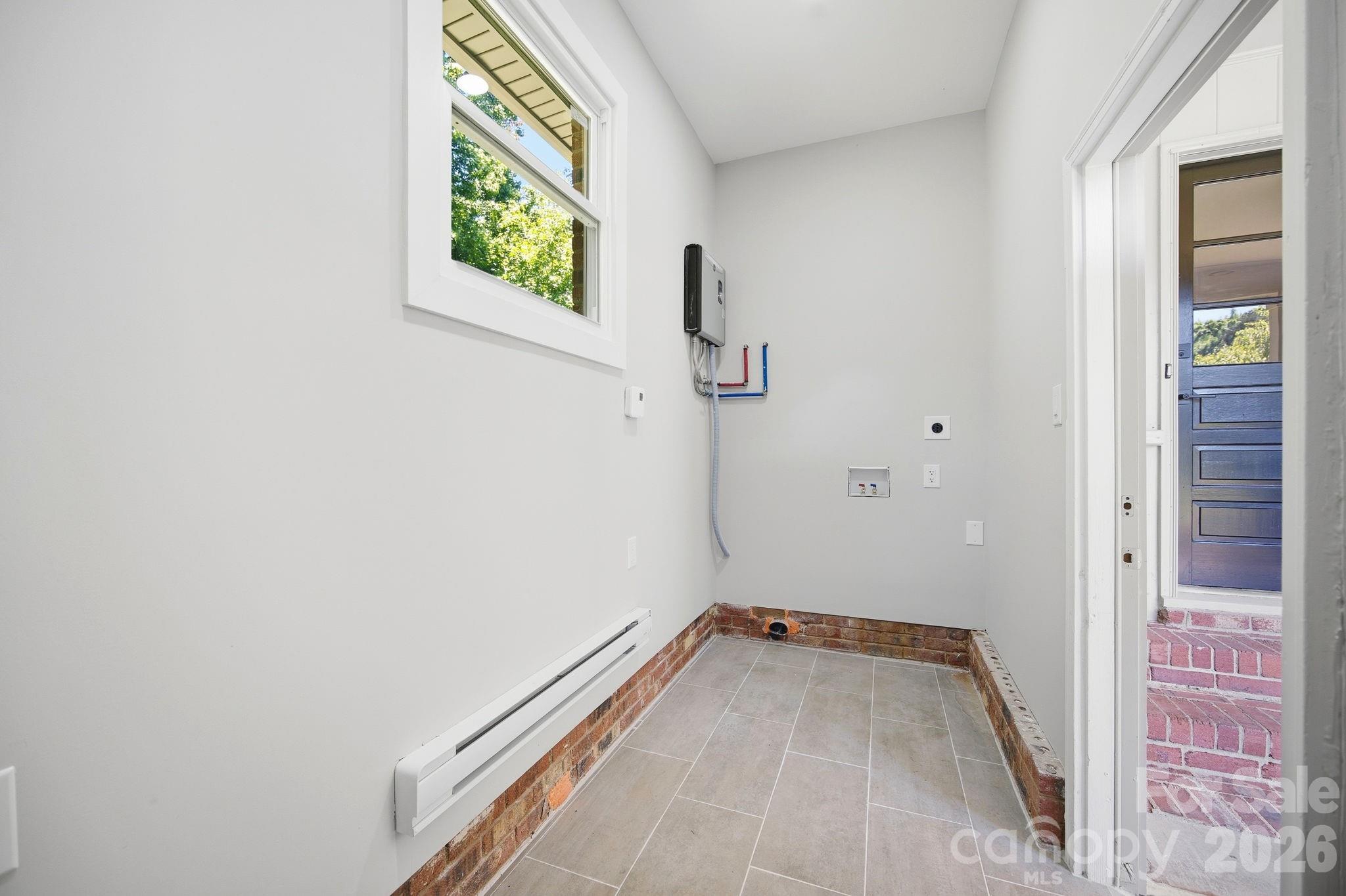 413 E Mclelland Avenue — Mooresville