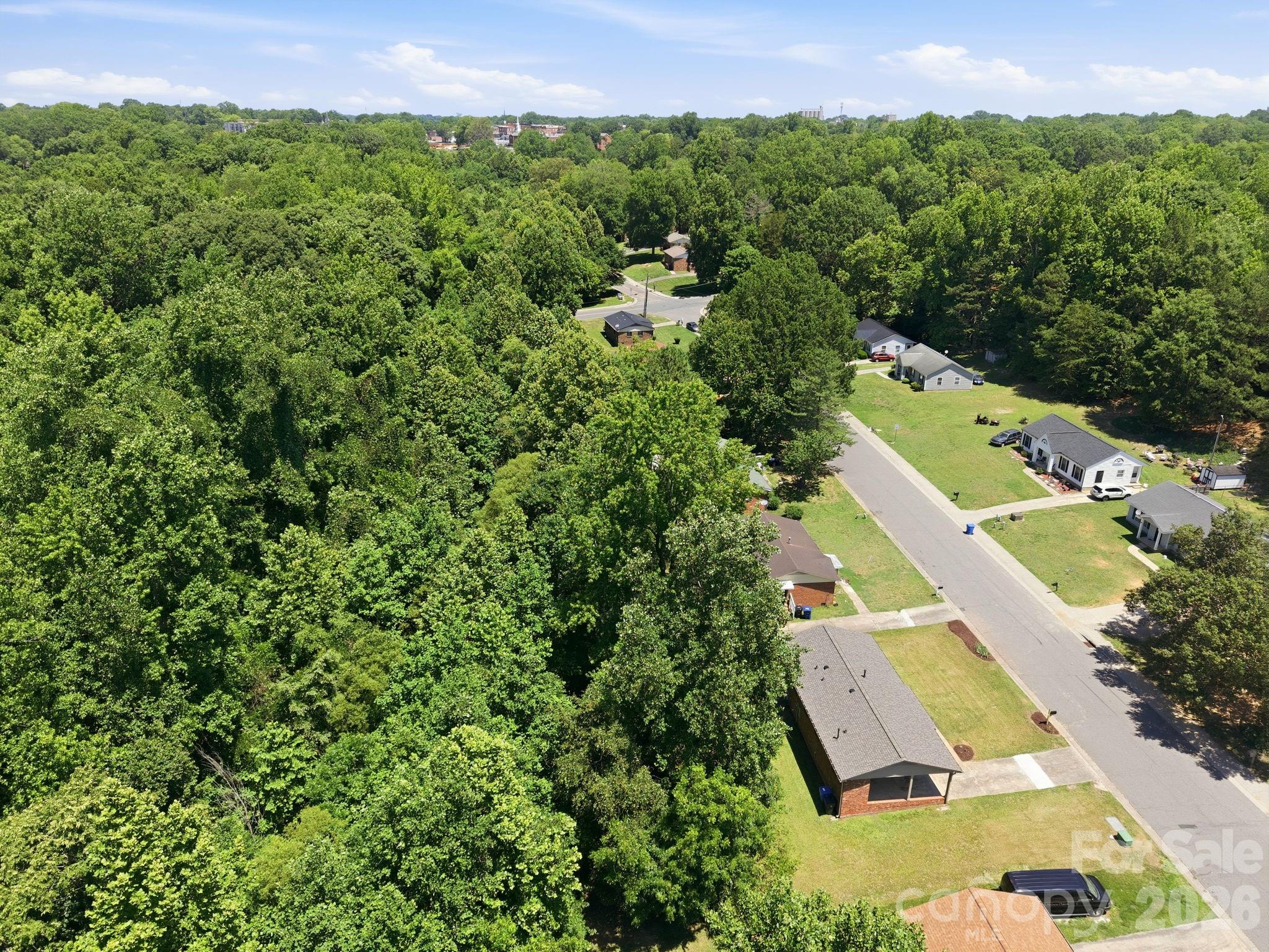 413 E Mclelland Avenue — Mooresville