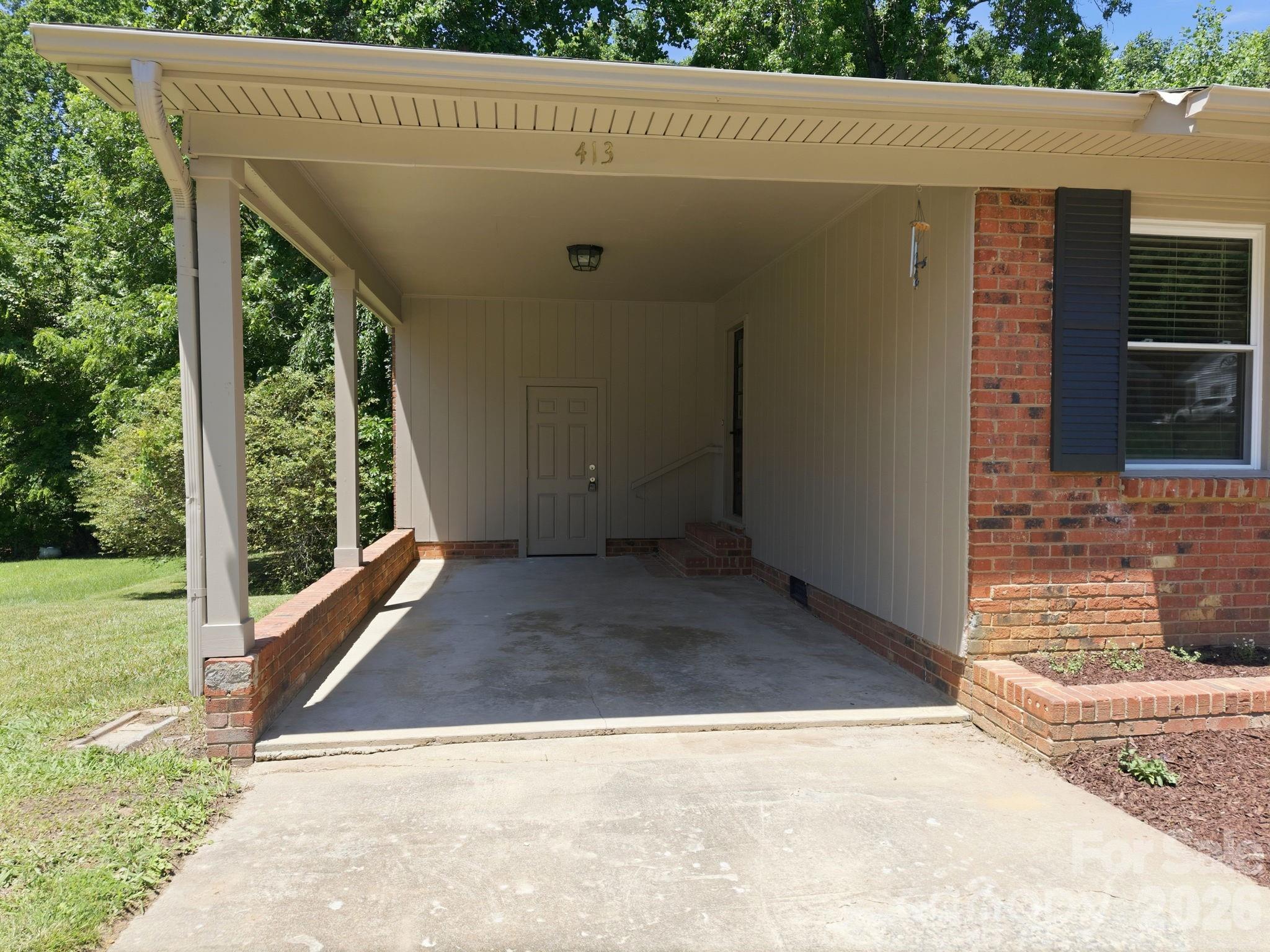 413 E Mclelland Avenue — Mooresville