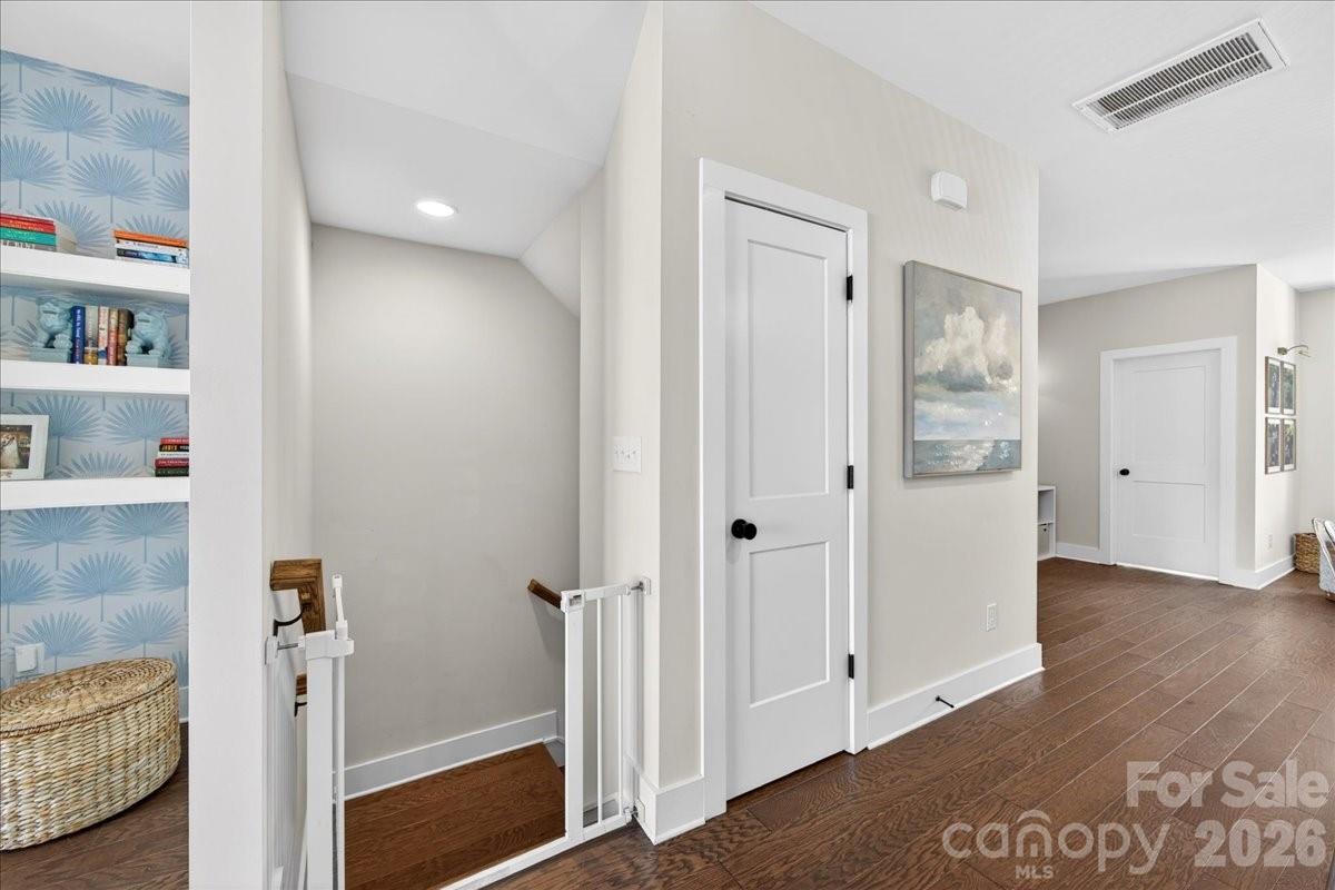 334 Armour Street — Davidson