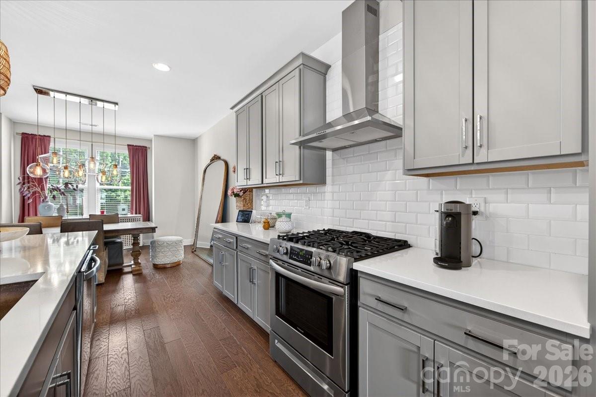 334 Armour Street — Davidson