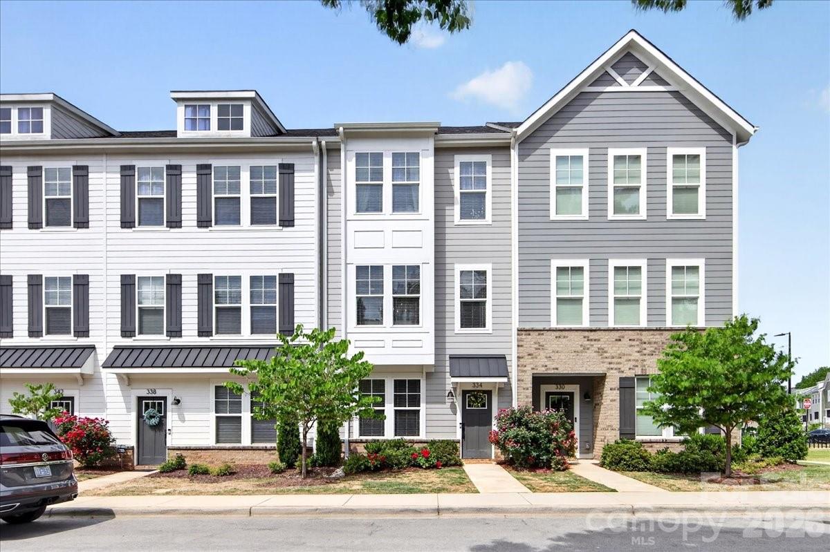 334 Armour Street — Davidson