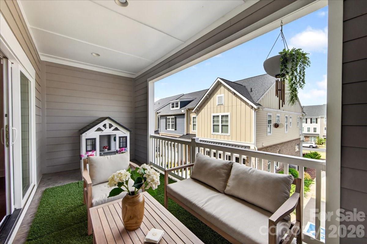 334 Armour Street — Davidson