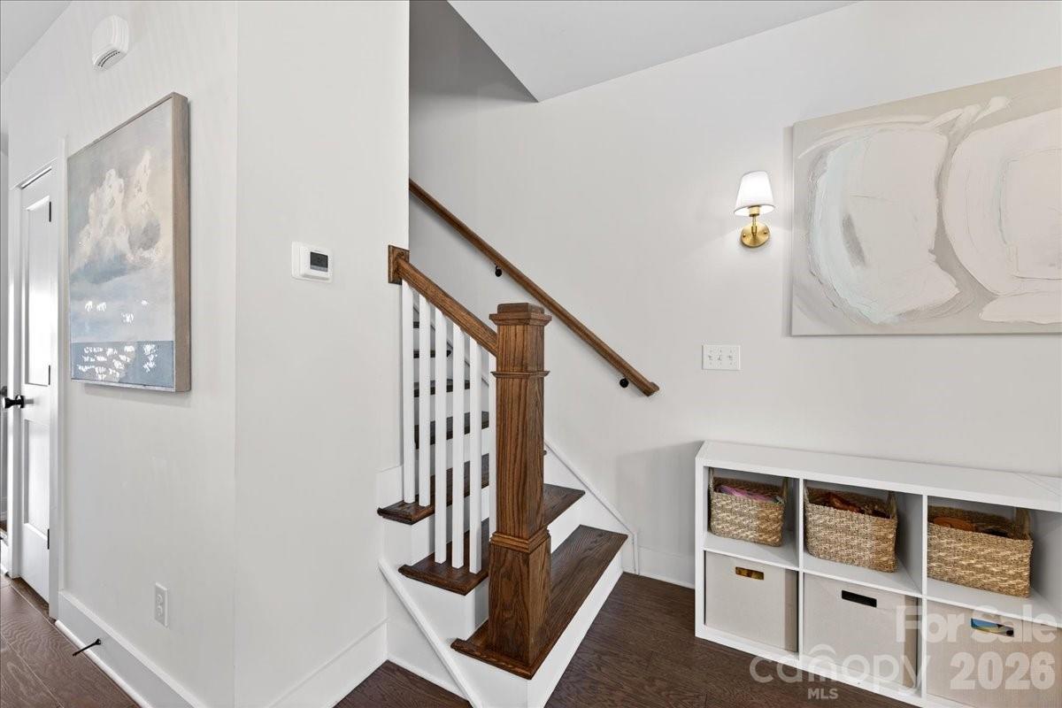 334 Armour Street — Davidson