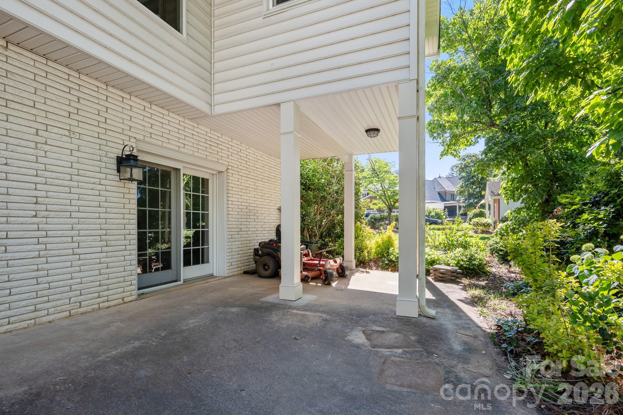 3713 Saint Regis Drive — Gastonia