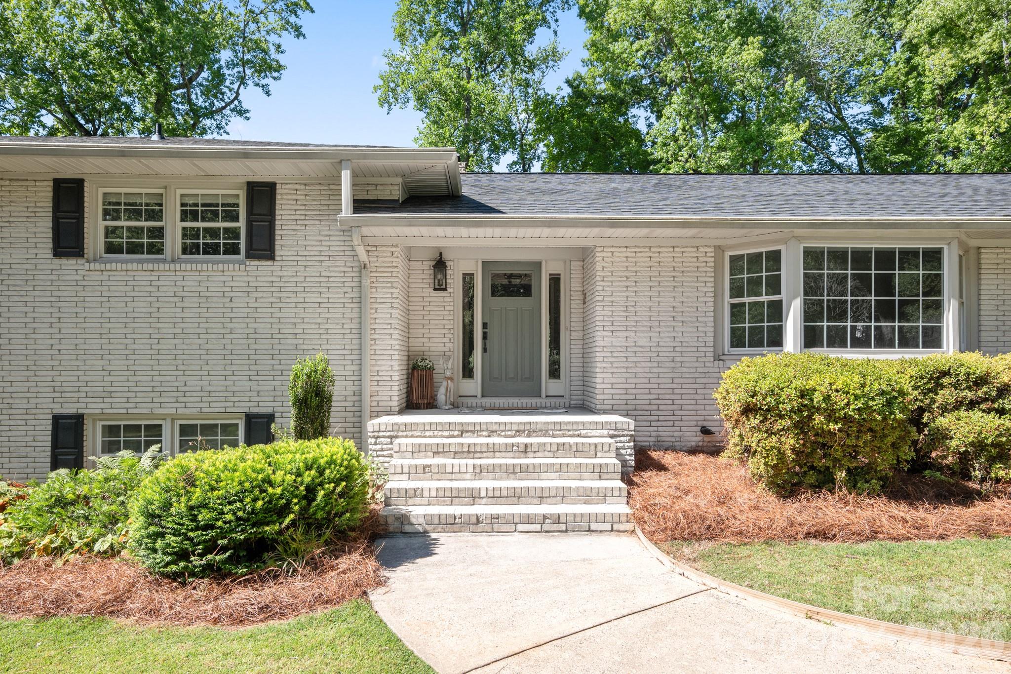 3713 Saint Regis Drive — Gastonia
