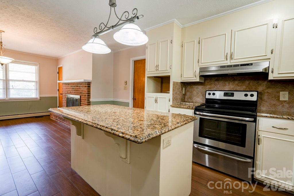 751 Pleasantdale Drive — Shelby