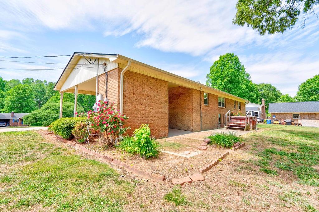 751 Pleasantdale Drive — Shelby