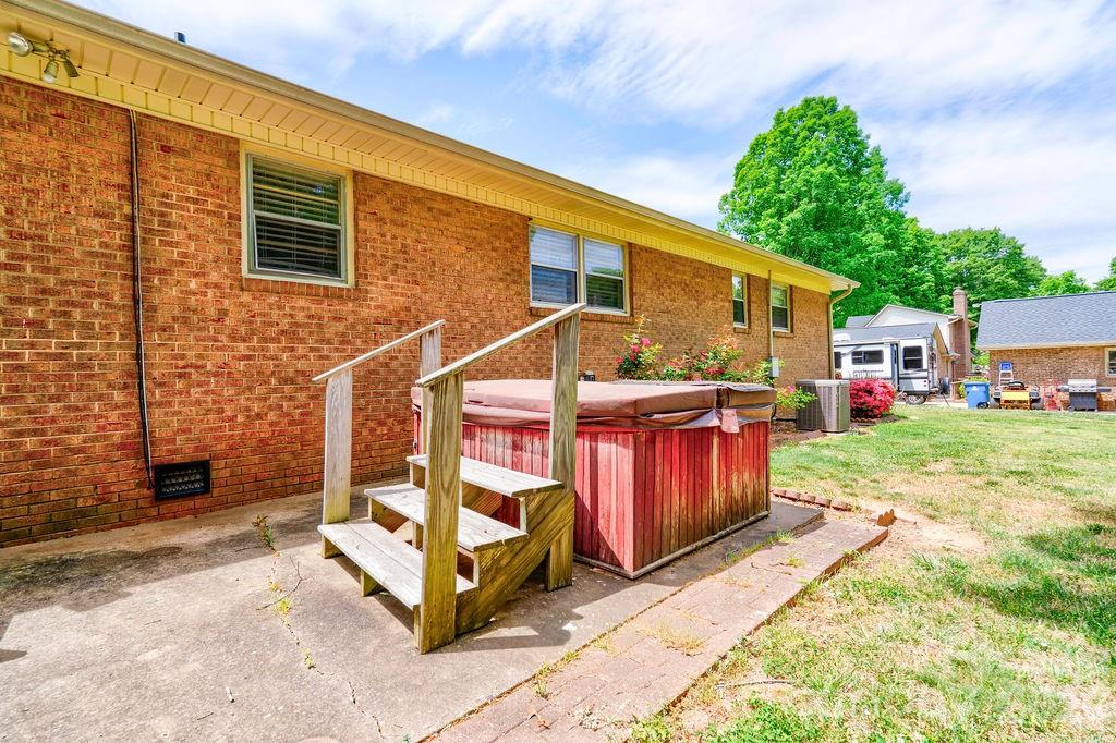 751 Pleasantdale Drive — Shelby