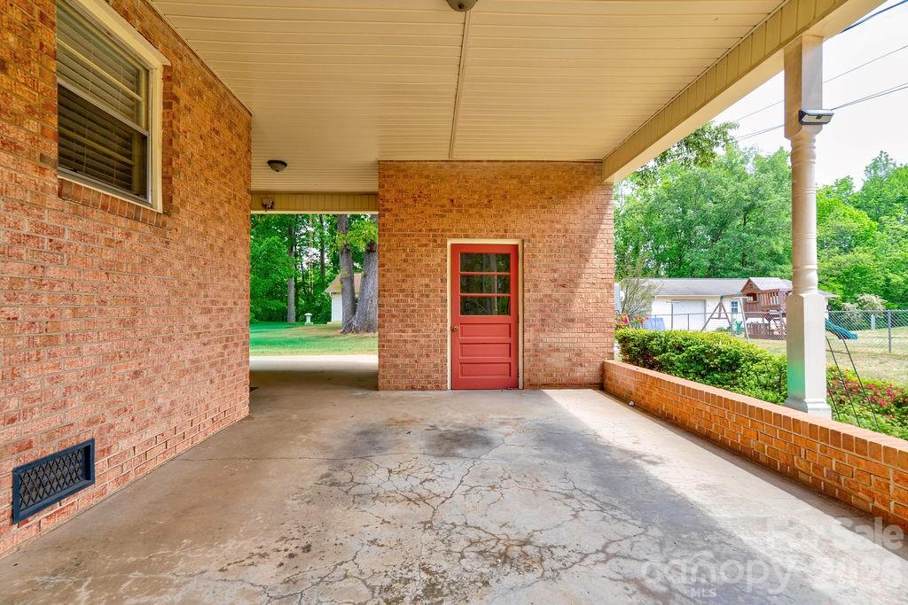 751 Pleasantdale Drive — Shelby