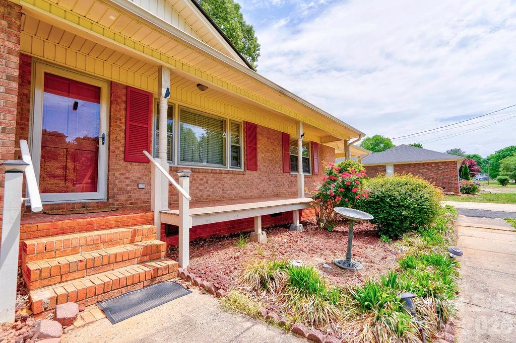 751 Pleasantdale Drive — Shelby