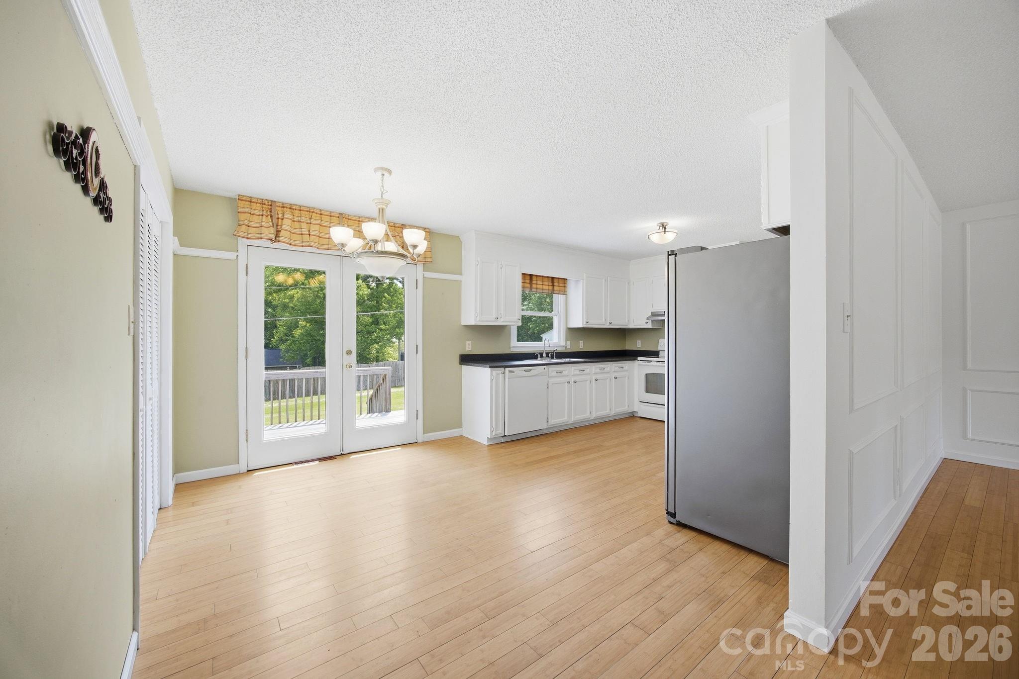 425 Catawba Drive — Salisbury