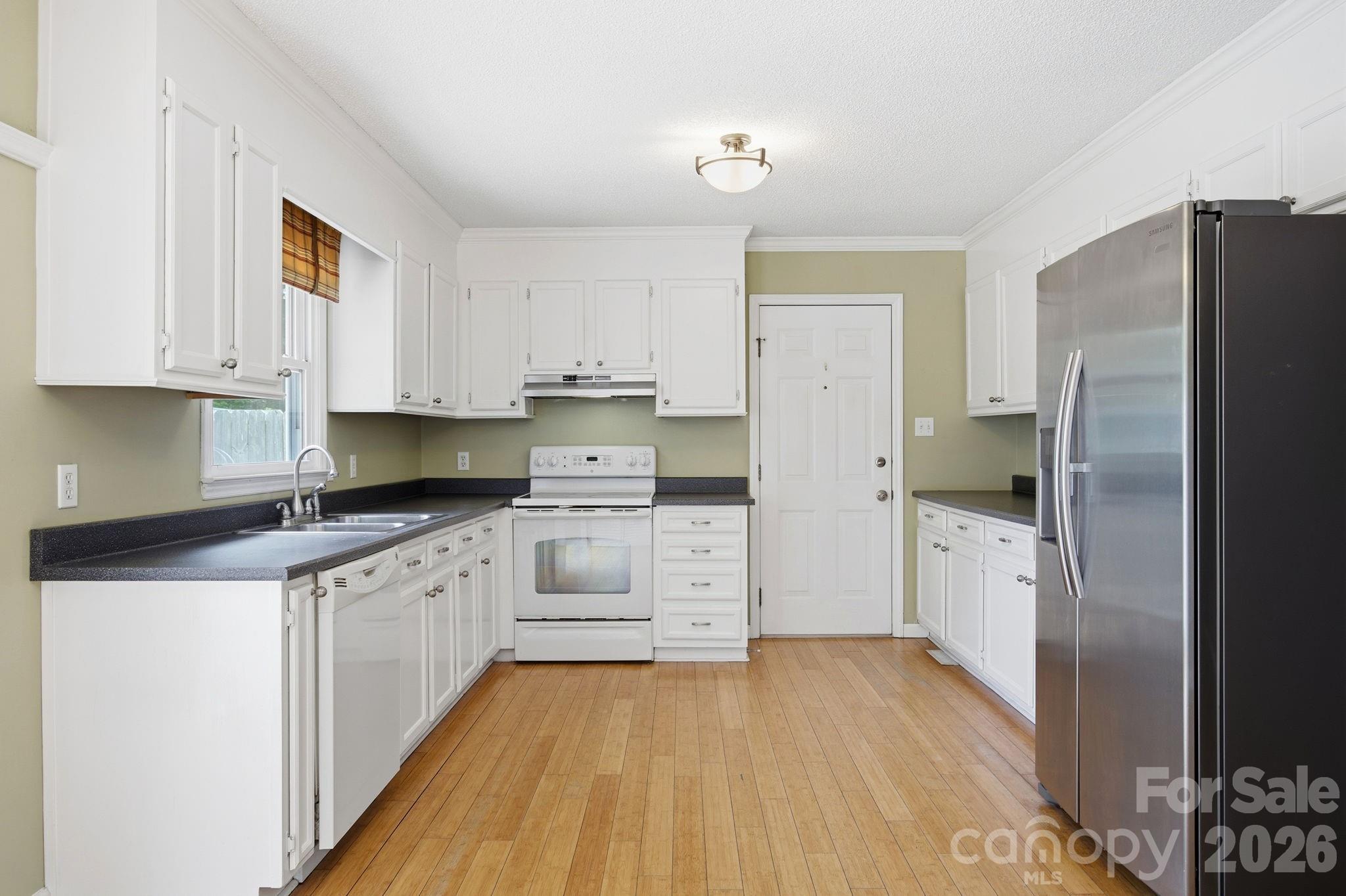 425 Catawba Drive — Salisbury