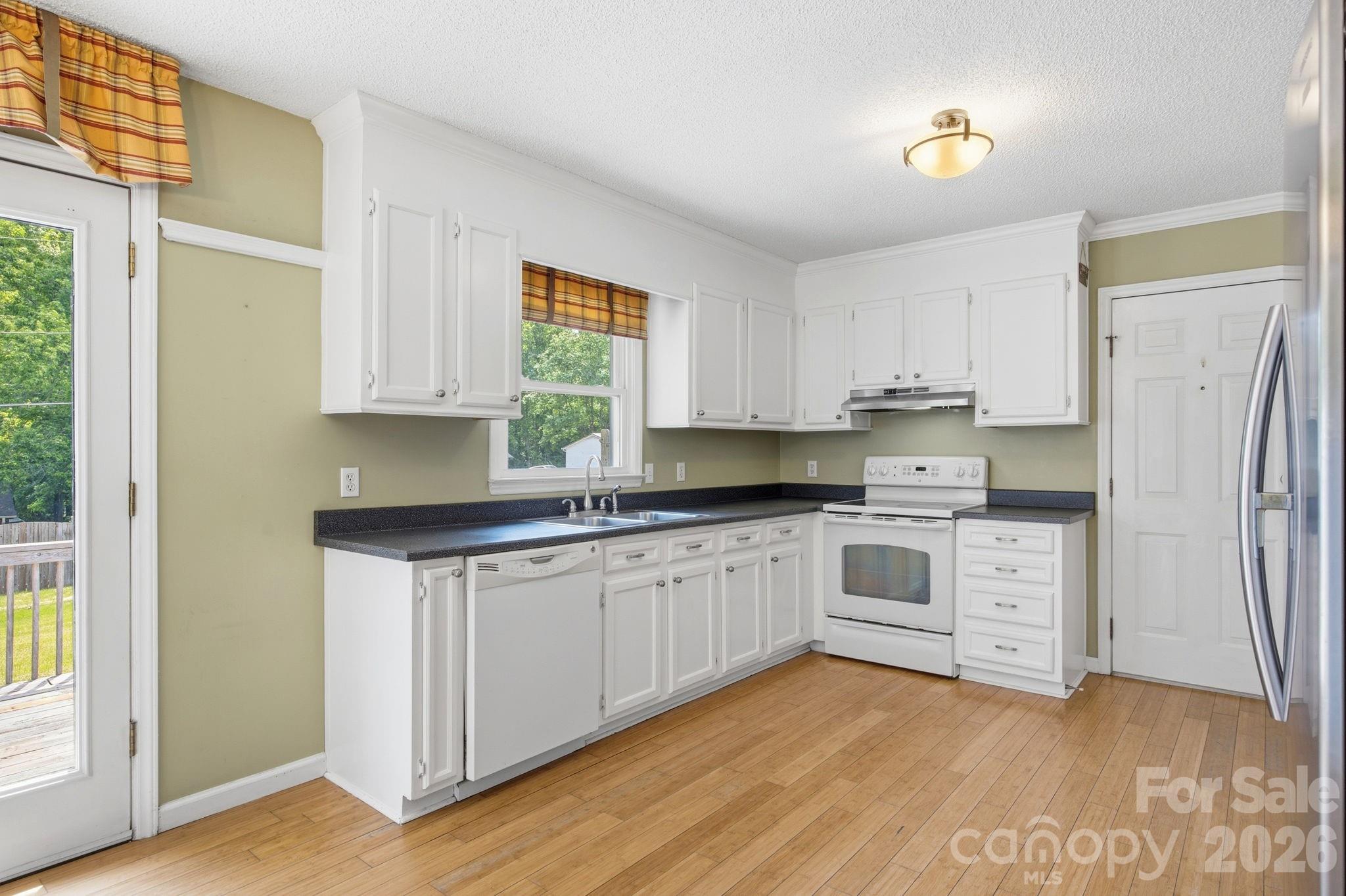 425 Catawba Drive — Salisbury