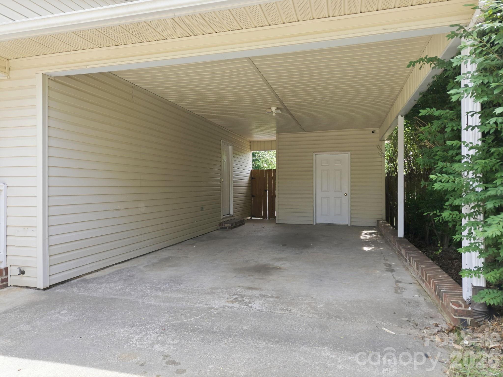 425 Catawba Drive — Salisbury