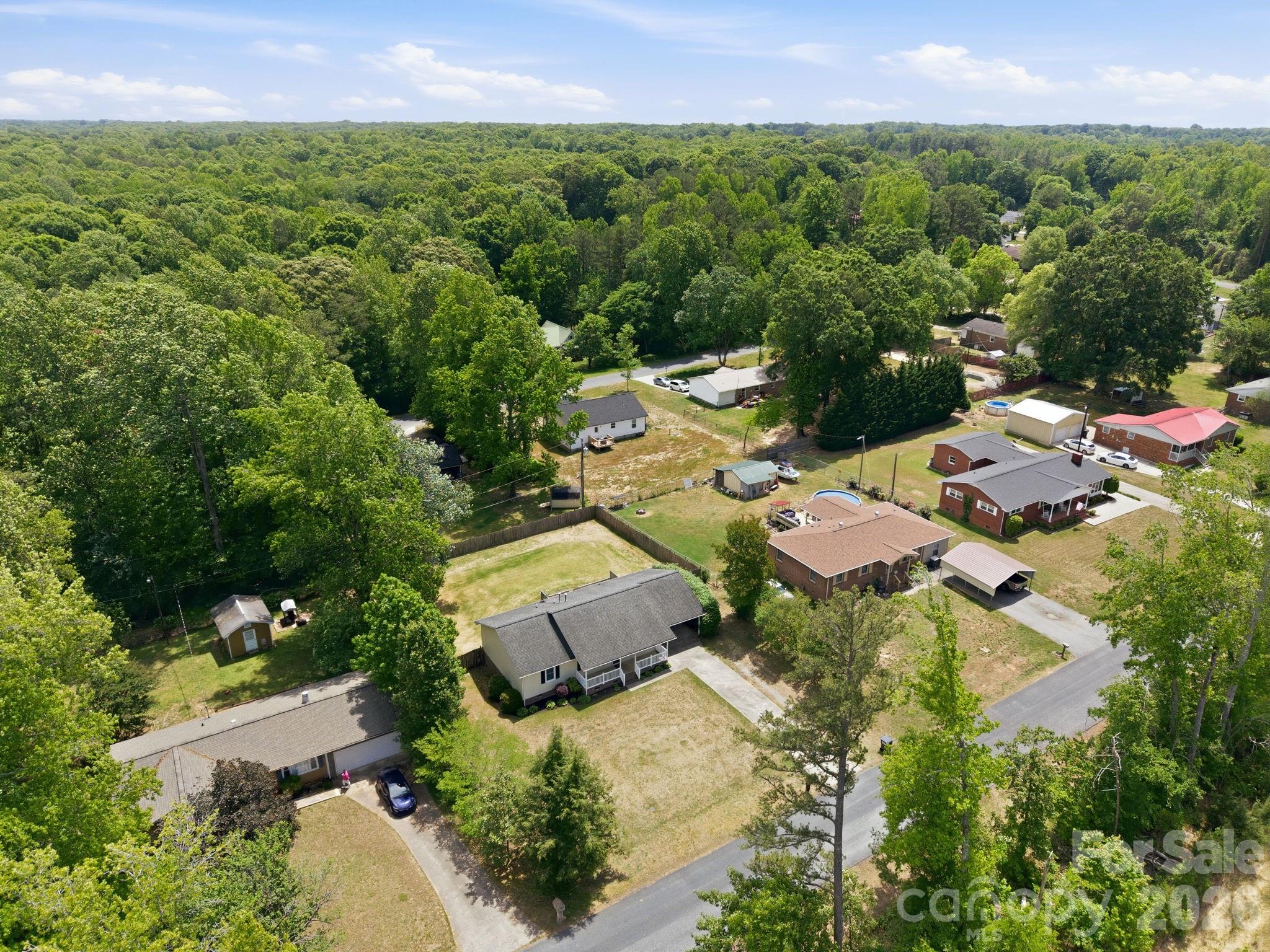 425 Catawba Drive — Salisbury