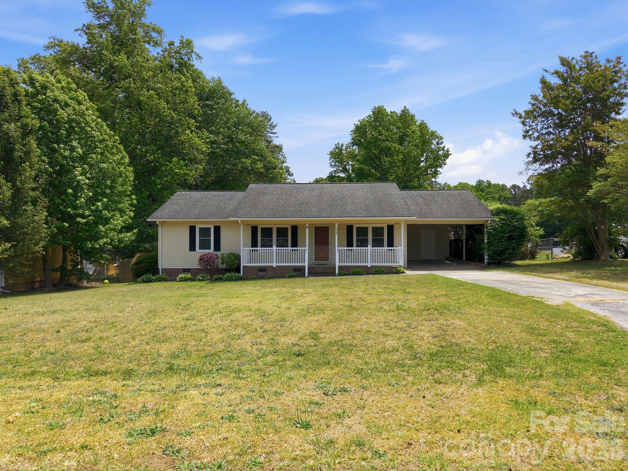 425 Catawba Drive — Salisbury