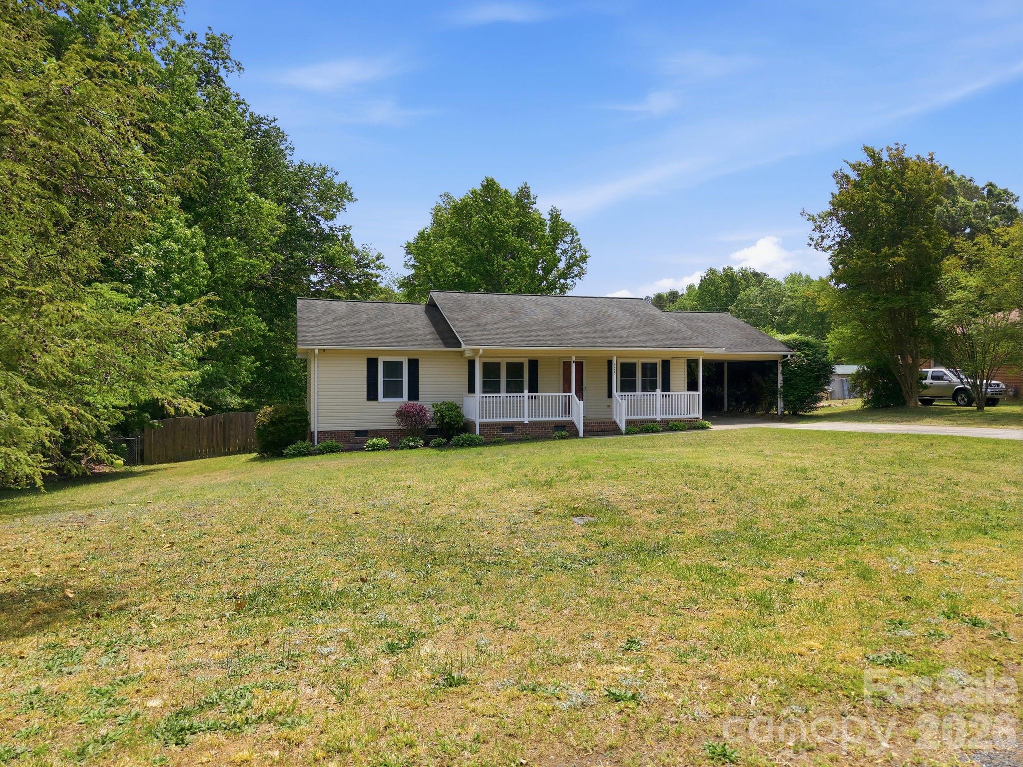 425 Catawba Drive — Salisbury